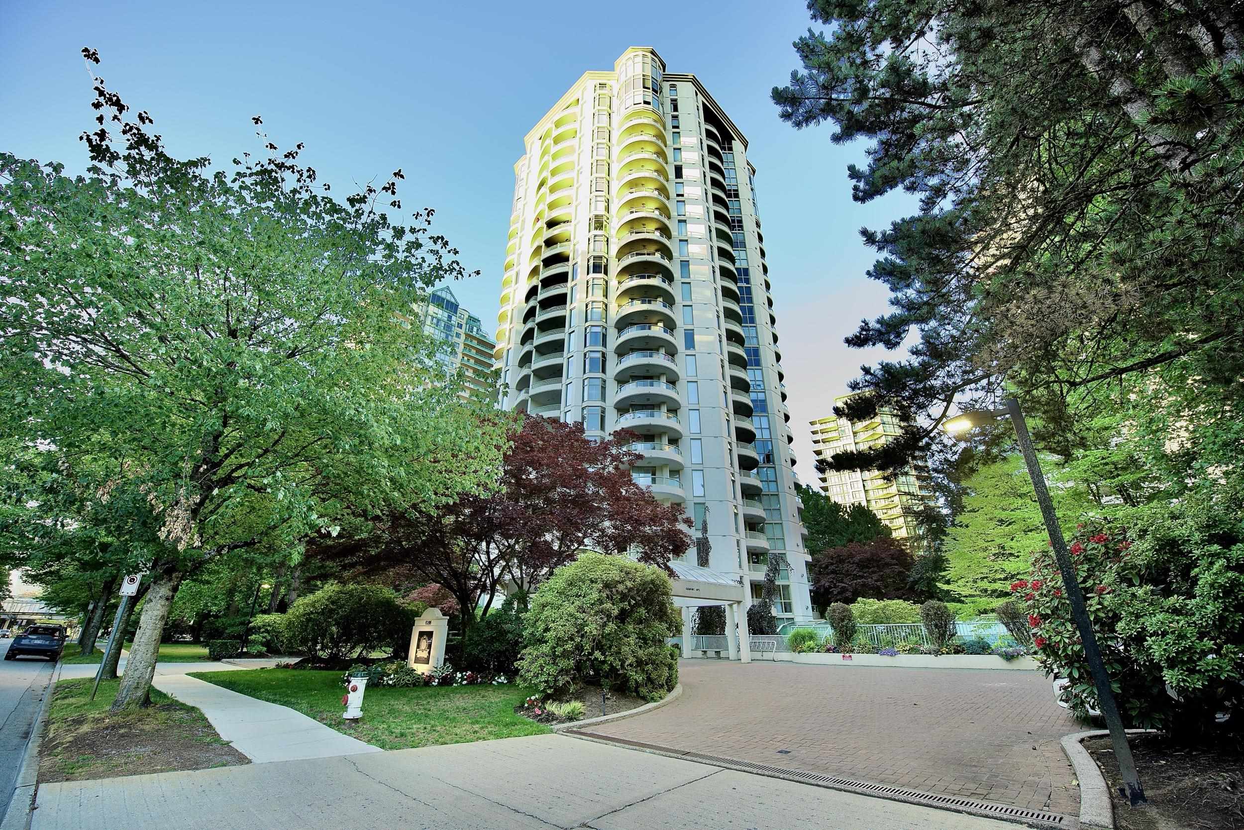 105 6188 PATTERSON AVENUE, R3160937, BC,