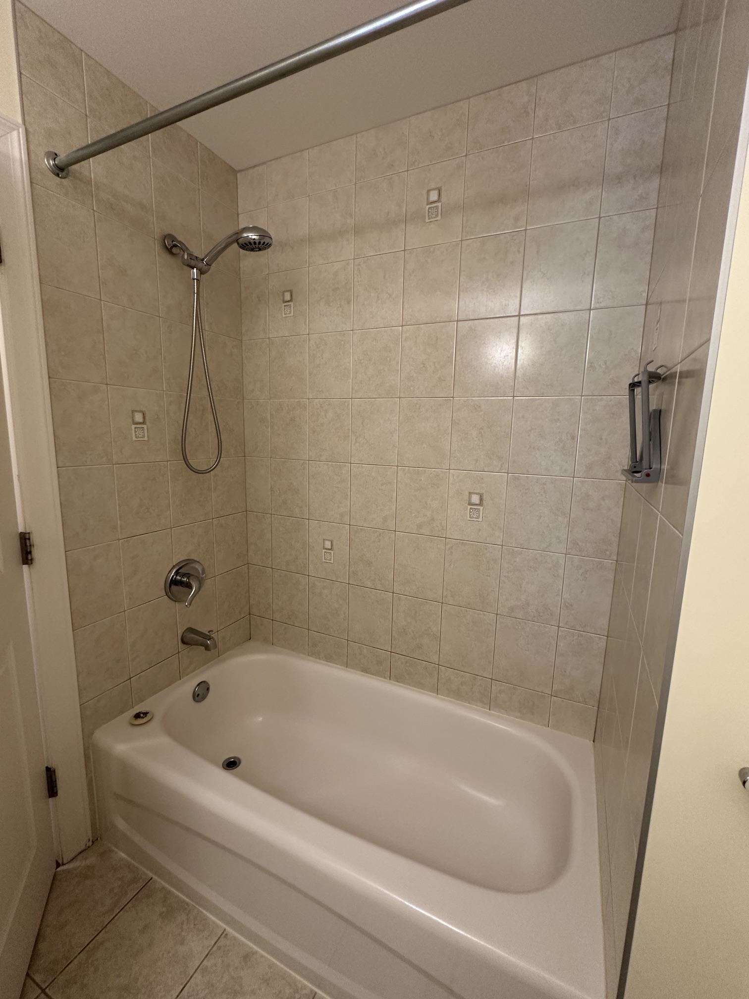 171 E ROCKLAND ROAD, North Blackburn BC V7N 1R8, R3161183, BC,