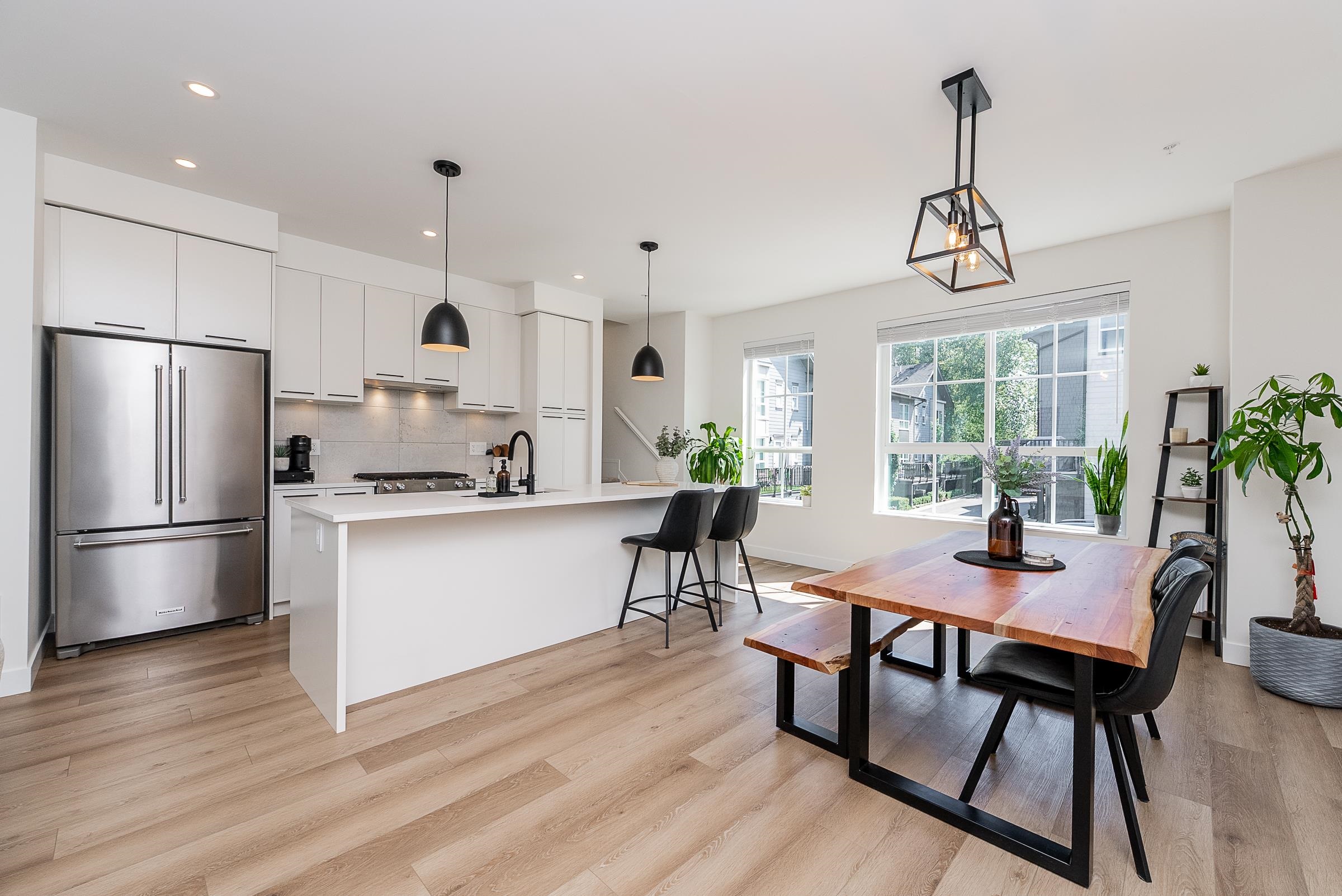 19 8120 200A STREET, R3161285, BC,