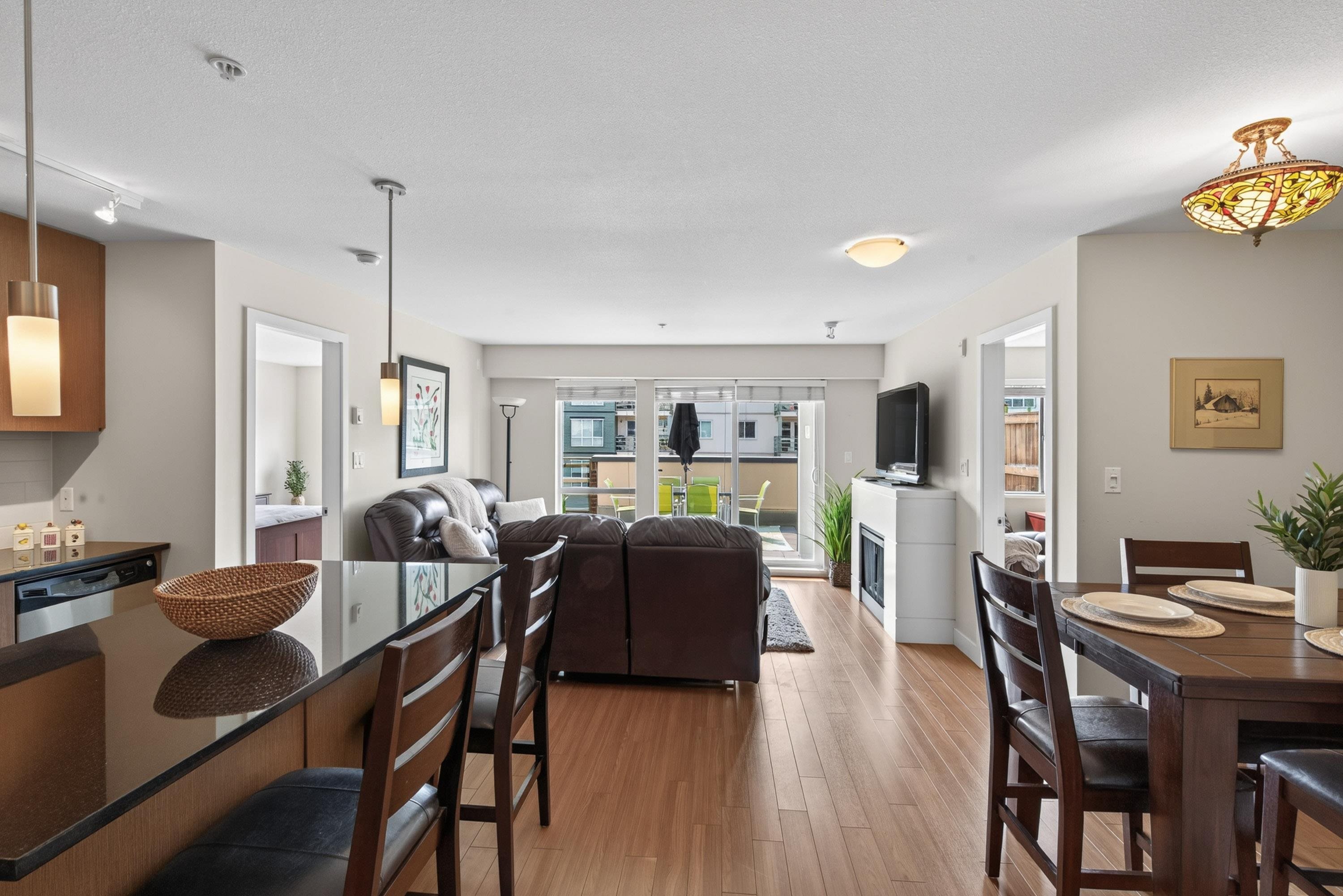 221 15745 CROYDON DRIVE, R3161654, BC,