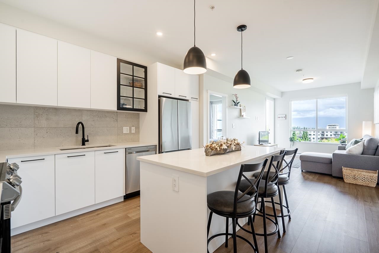 416 8117 200A STREET, R3161707, BC,