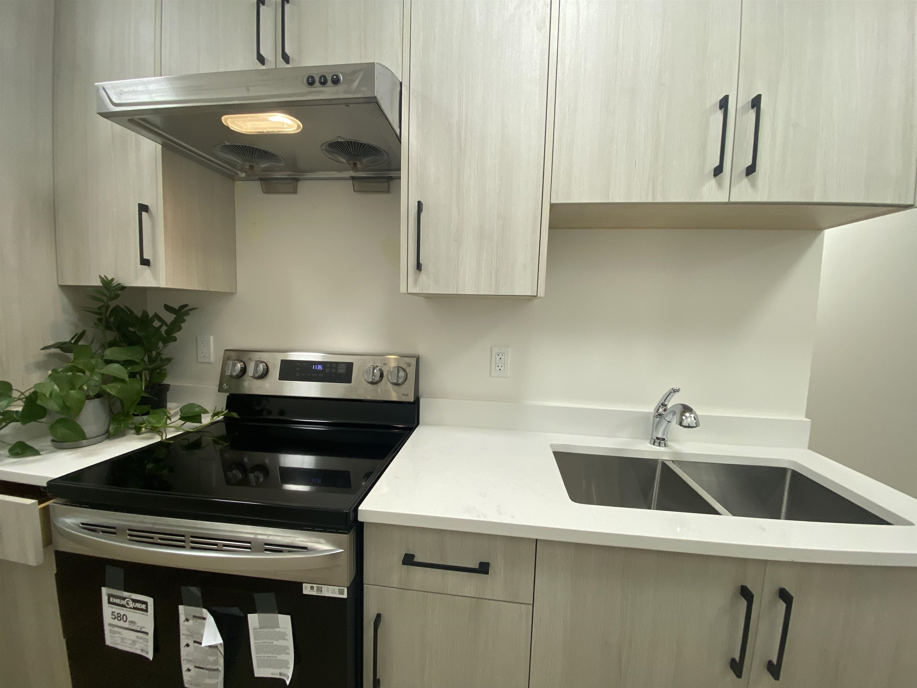 2 Bed Suite 7542 LINDRICK COURT, R3161946, BC,