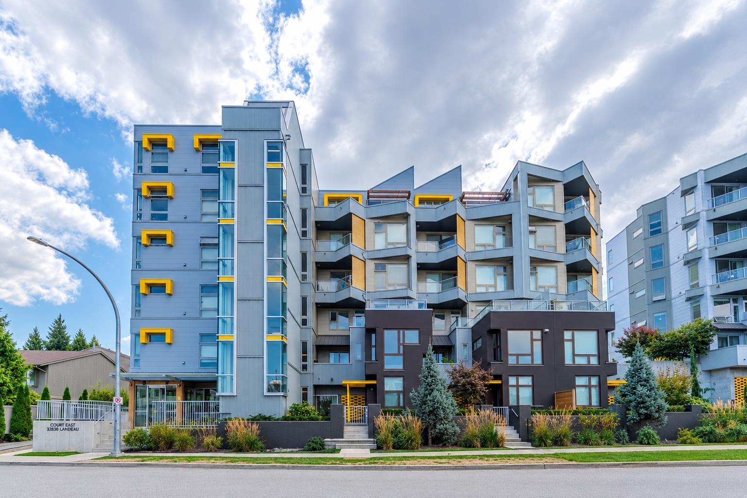 407 32838 LANDEAU PLACE, R3161948, BC,