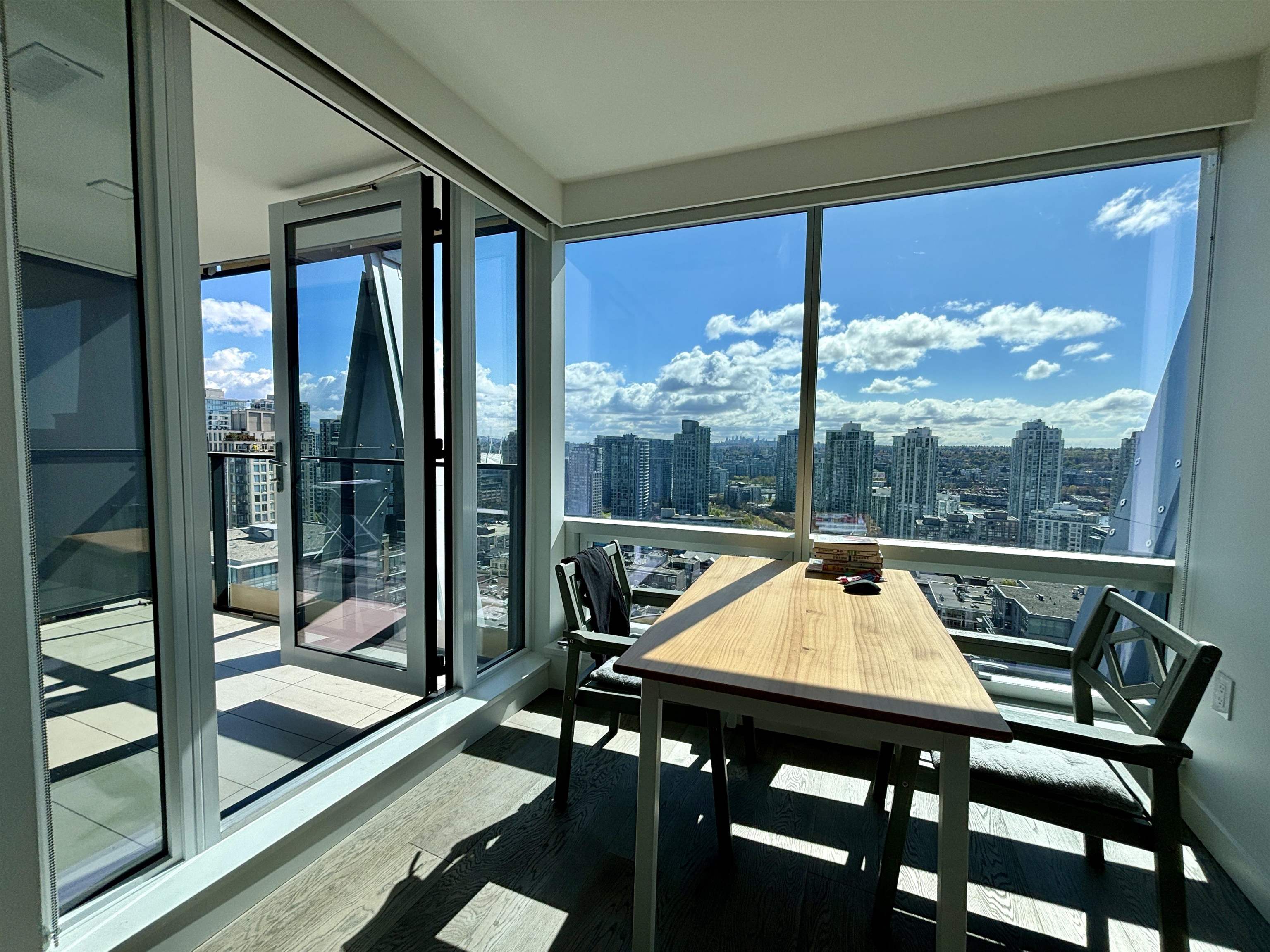 1111 RICHARDS STREET, Vancouver BC V6B 0S3, R3161973, BC,