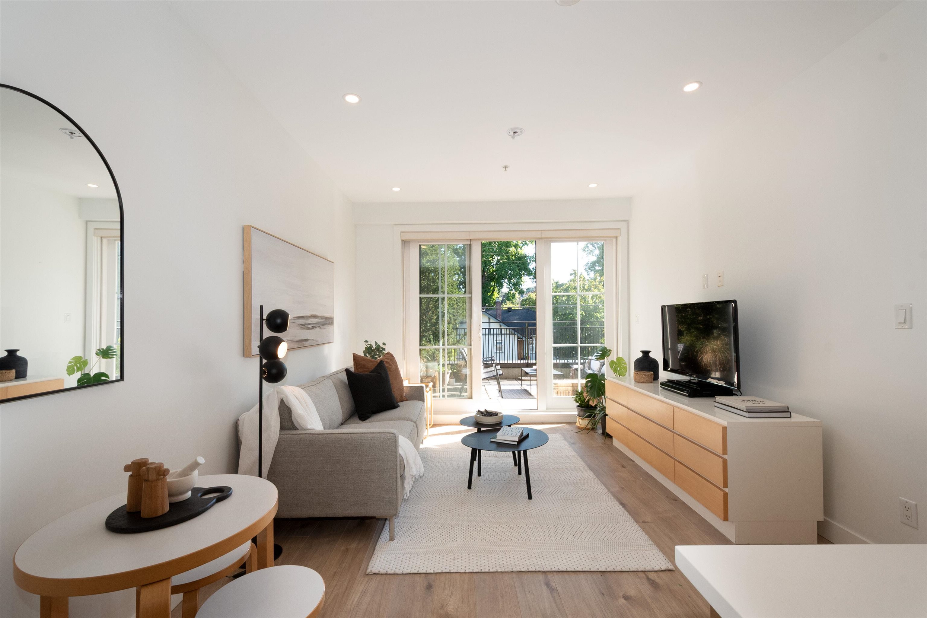 203 2528 COLLINGWOOD STREET, R3161980, BC,