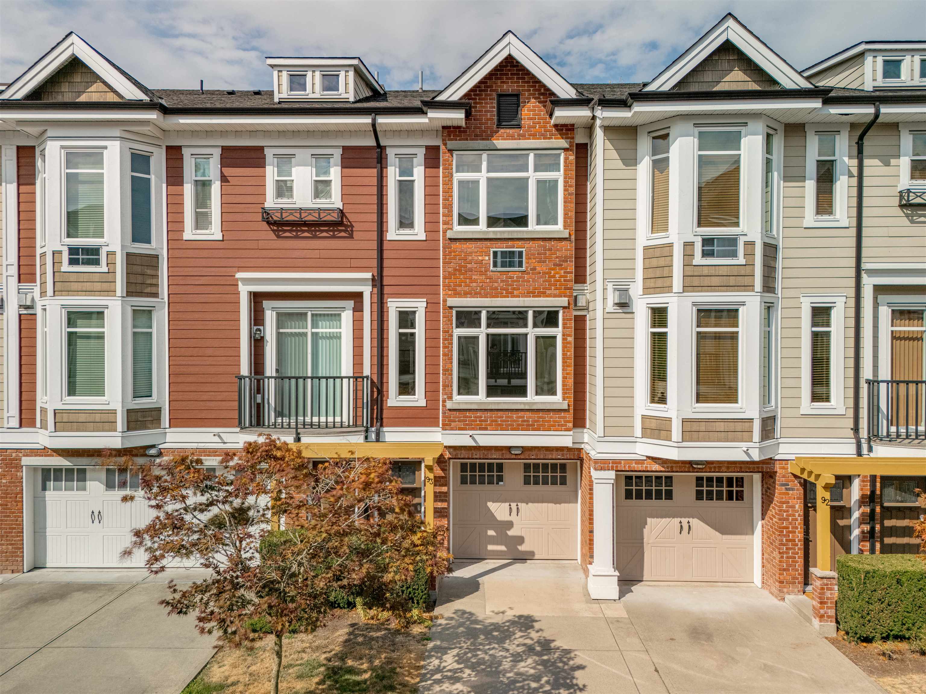 93 20738 84 AVENUE, R3162035, BC,