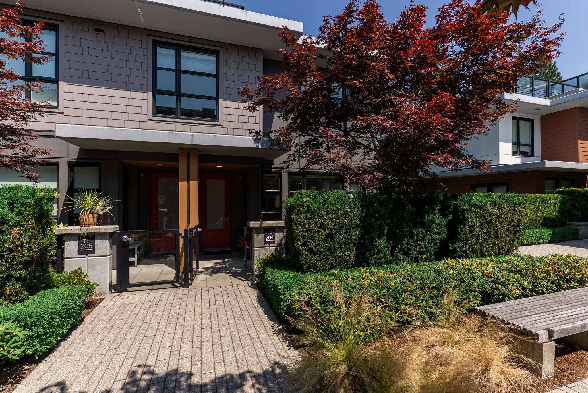 204 1055 RIDGEWOOD DRIVE, R3162078, BC,