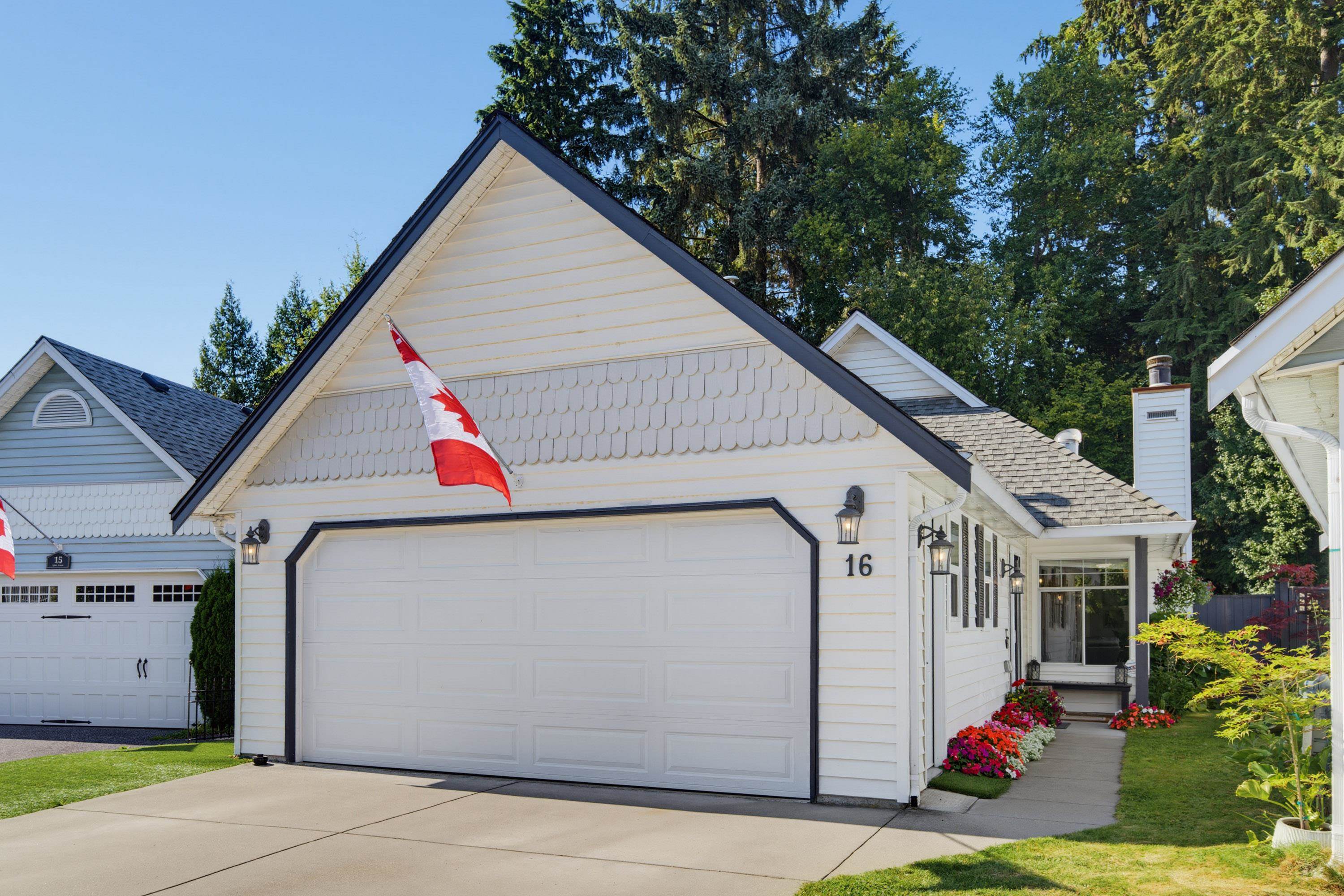 16 2865 GLEN DRIVE, R3162156, BC,
