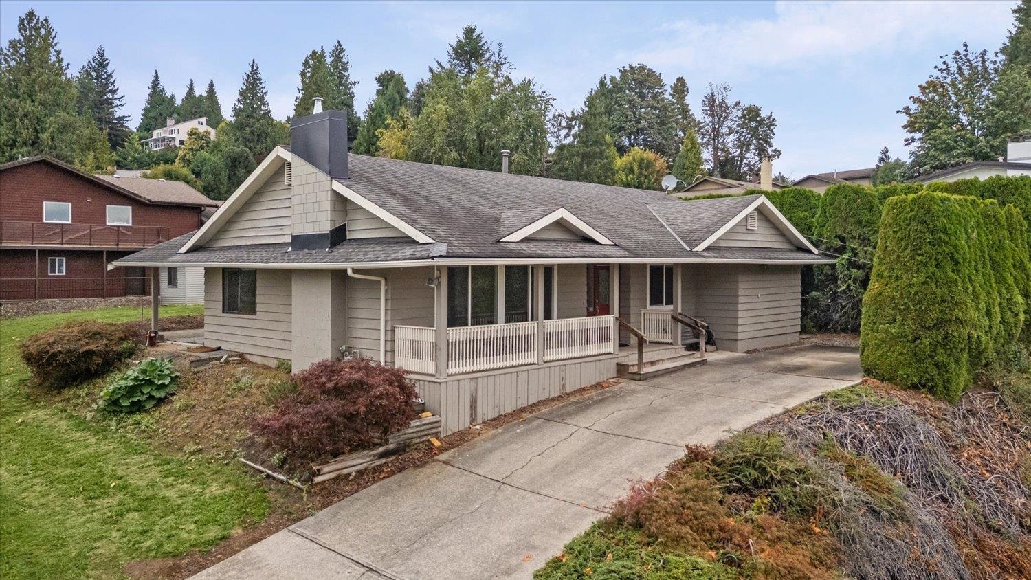 9951 HILLCREST DRIVE, Chilliwack BC V2P 7P4, R3162196, BC,