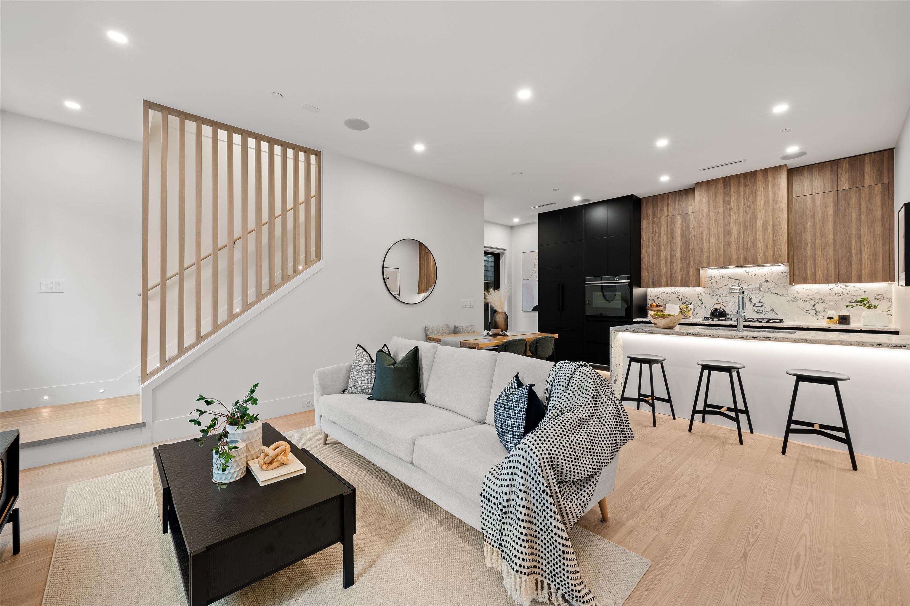 2 5034 GRANVILLE STREET, R3162227, BC,