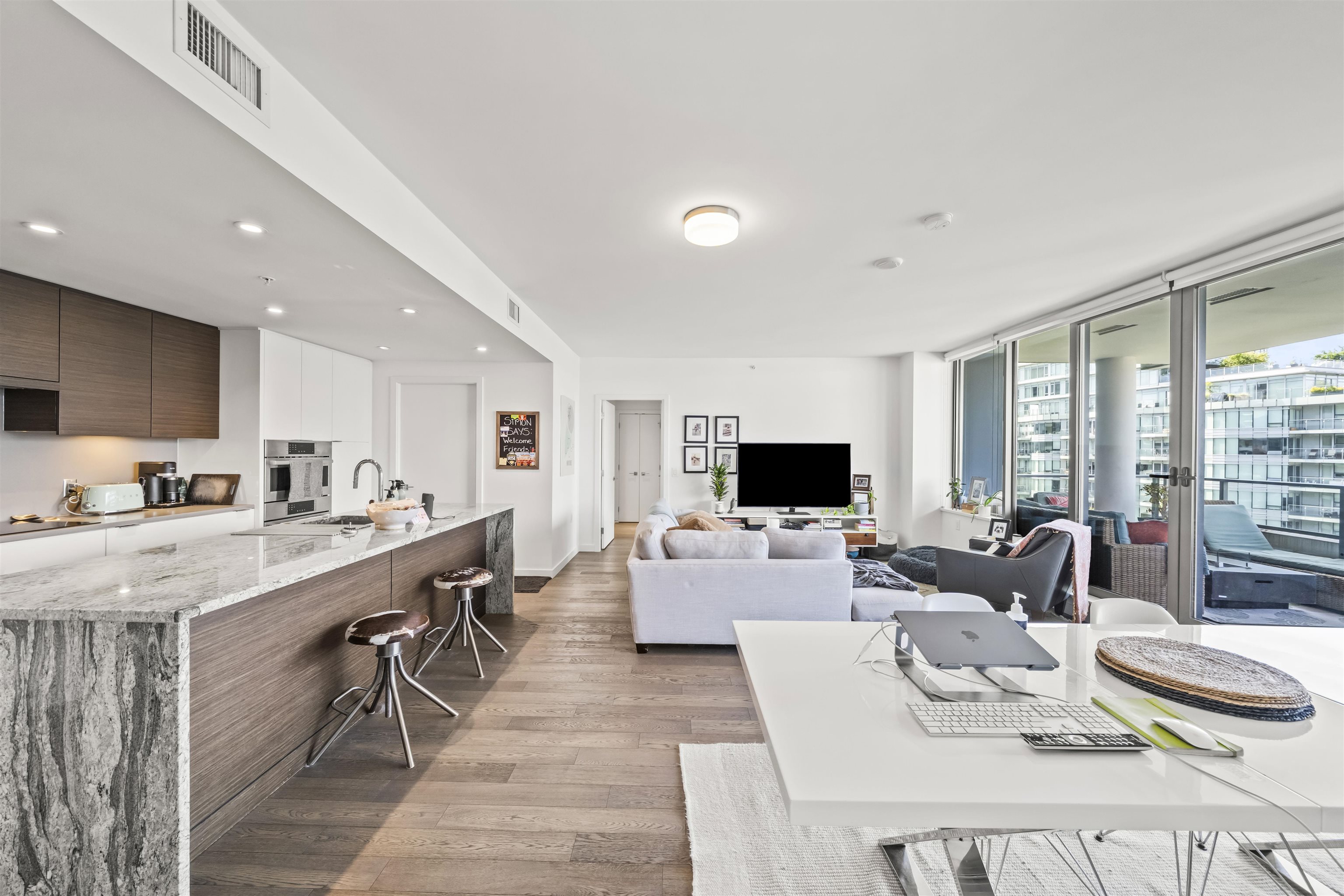 904 1678 PULLMAN PORTER STREET, R3162331, BC,