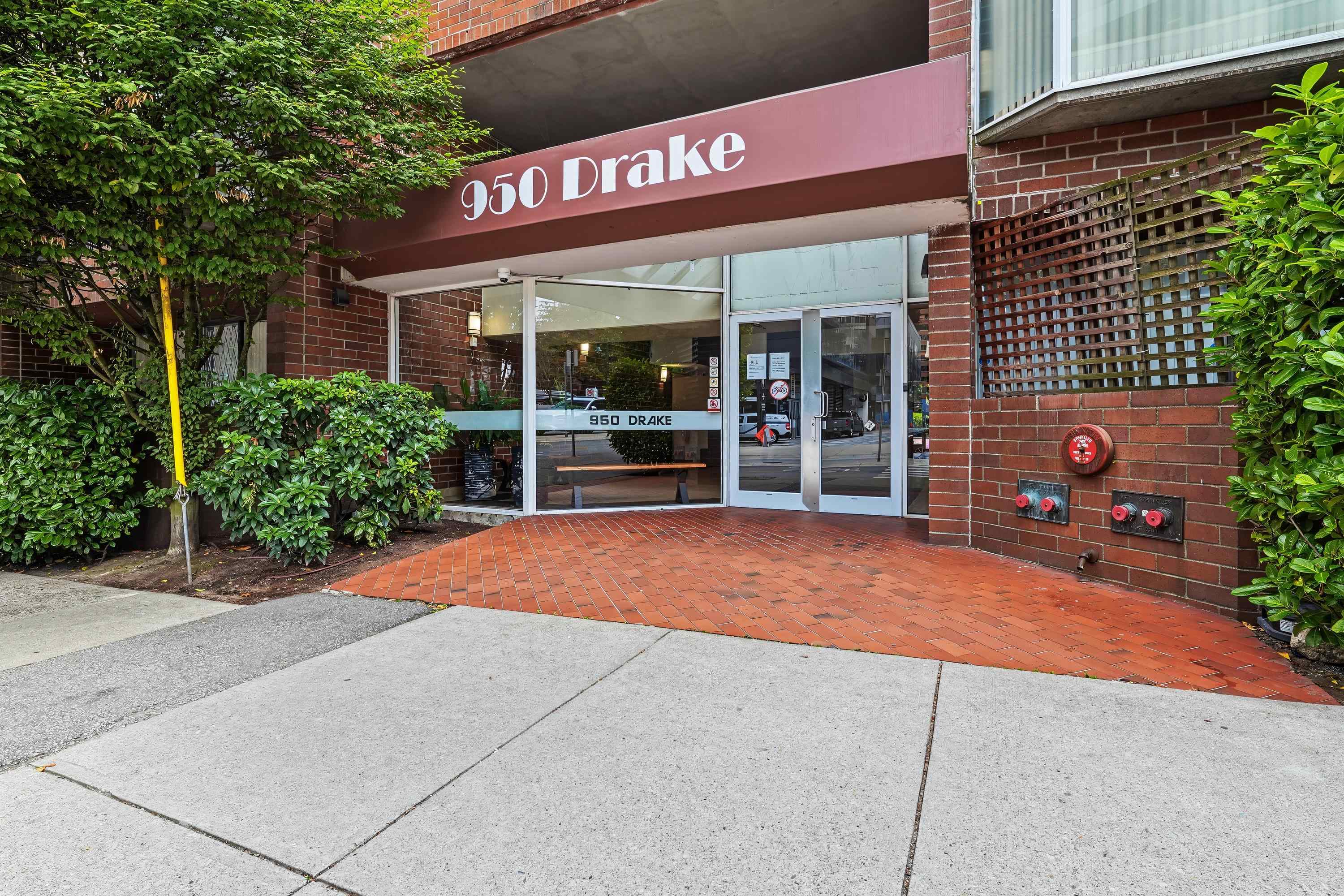 206 950 DRAKE STREET, R3162340, BC,