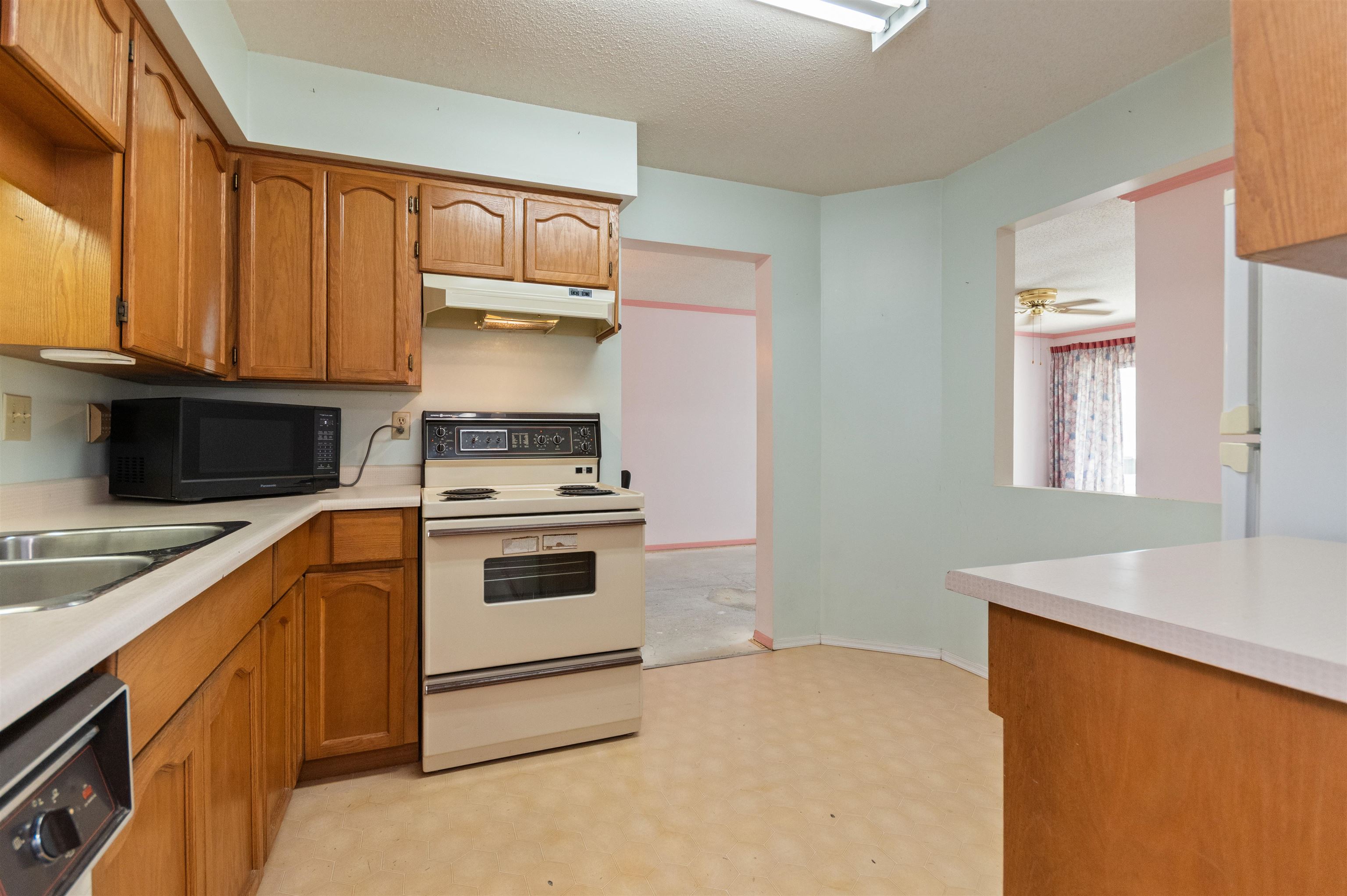 202 8725 ELM DRIVE, R3162374, BC,