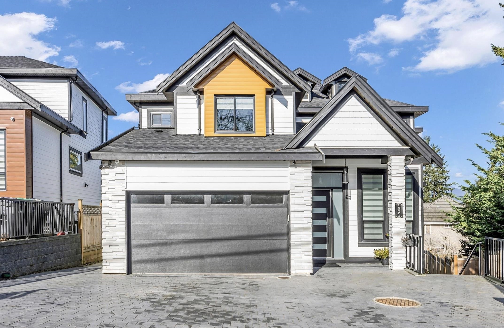 14271 GROSVENOR ROAD, Surrey BC V3R 5H3, R3162380, BC,