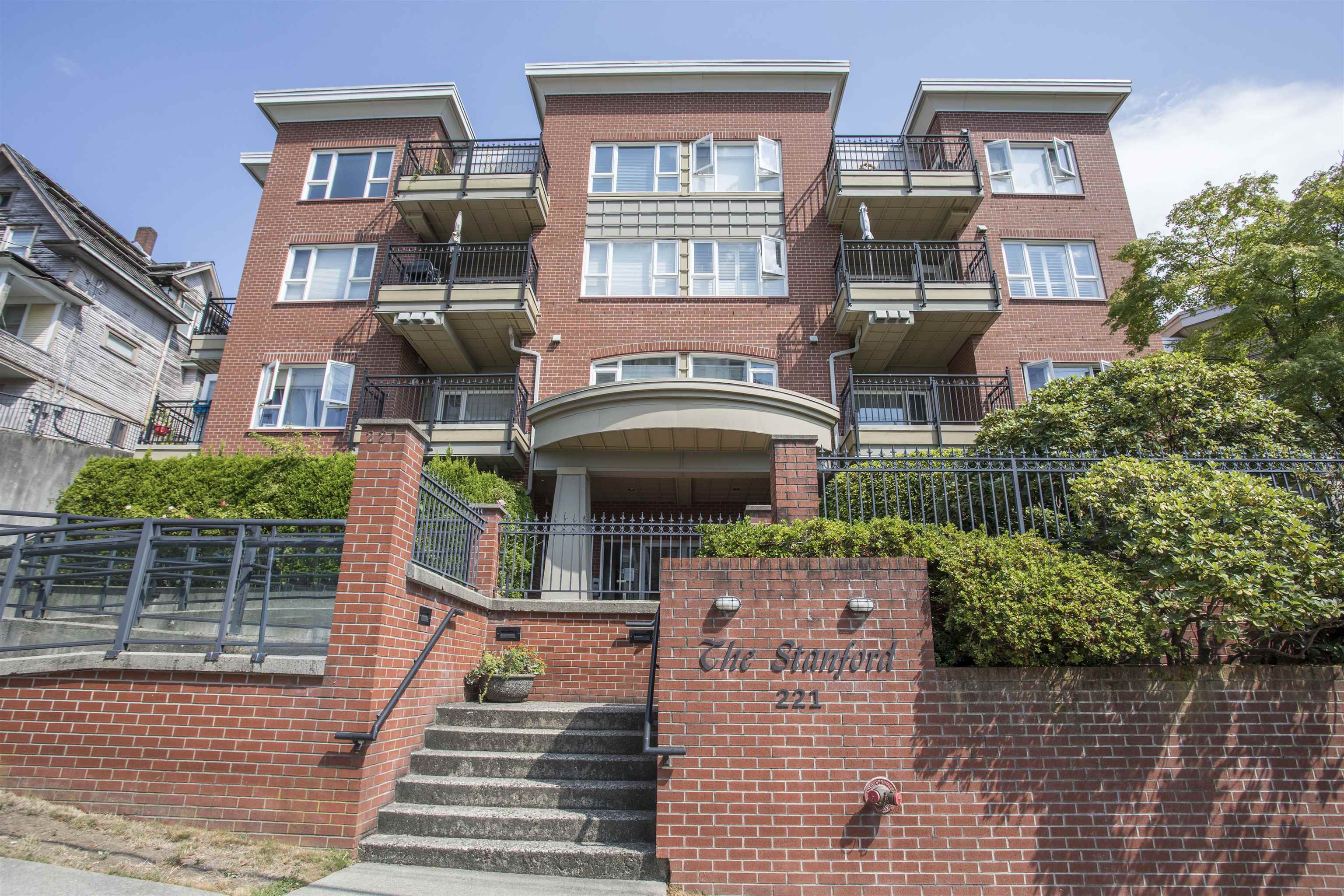 606 221 ELEVENTH STREET, R3162452, BC,