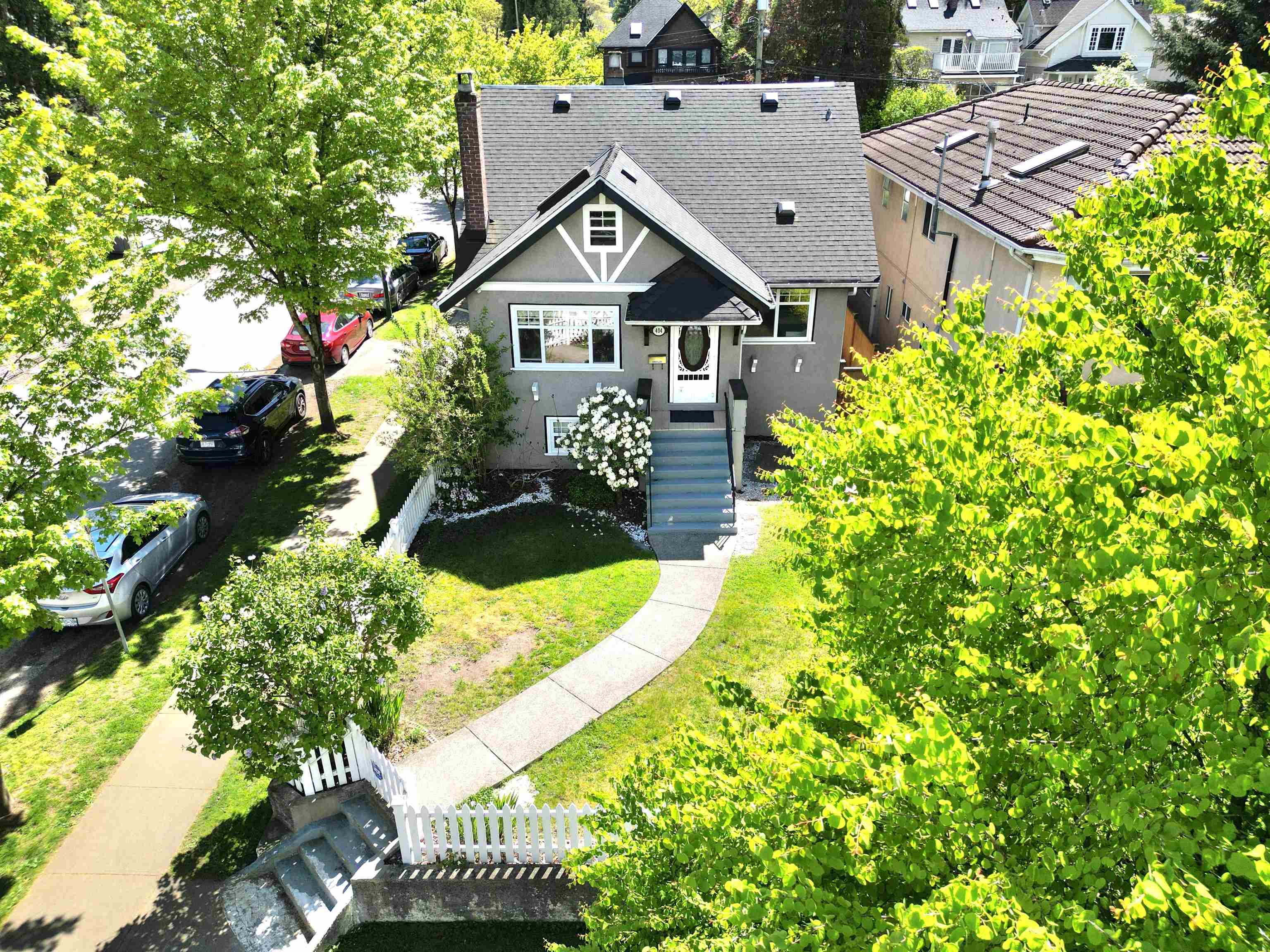 404 W 18TH AVENUE, Vancouver BC V5Y 2B1, R3162571, BC,