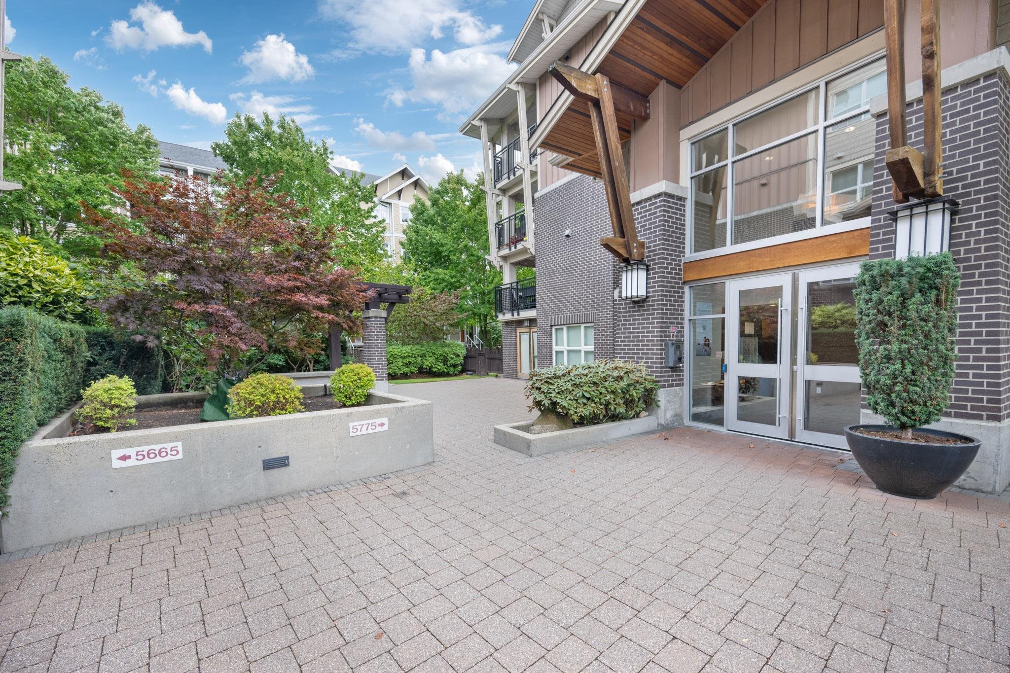 312 5775 IRMIN STREET, R3162727, BC,
