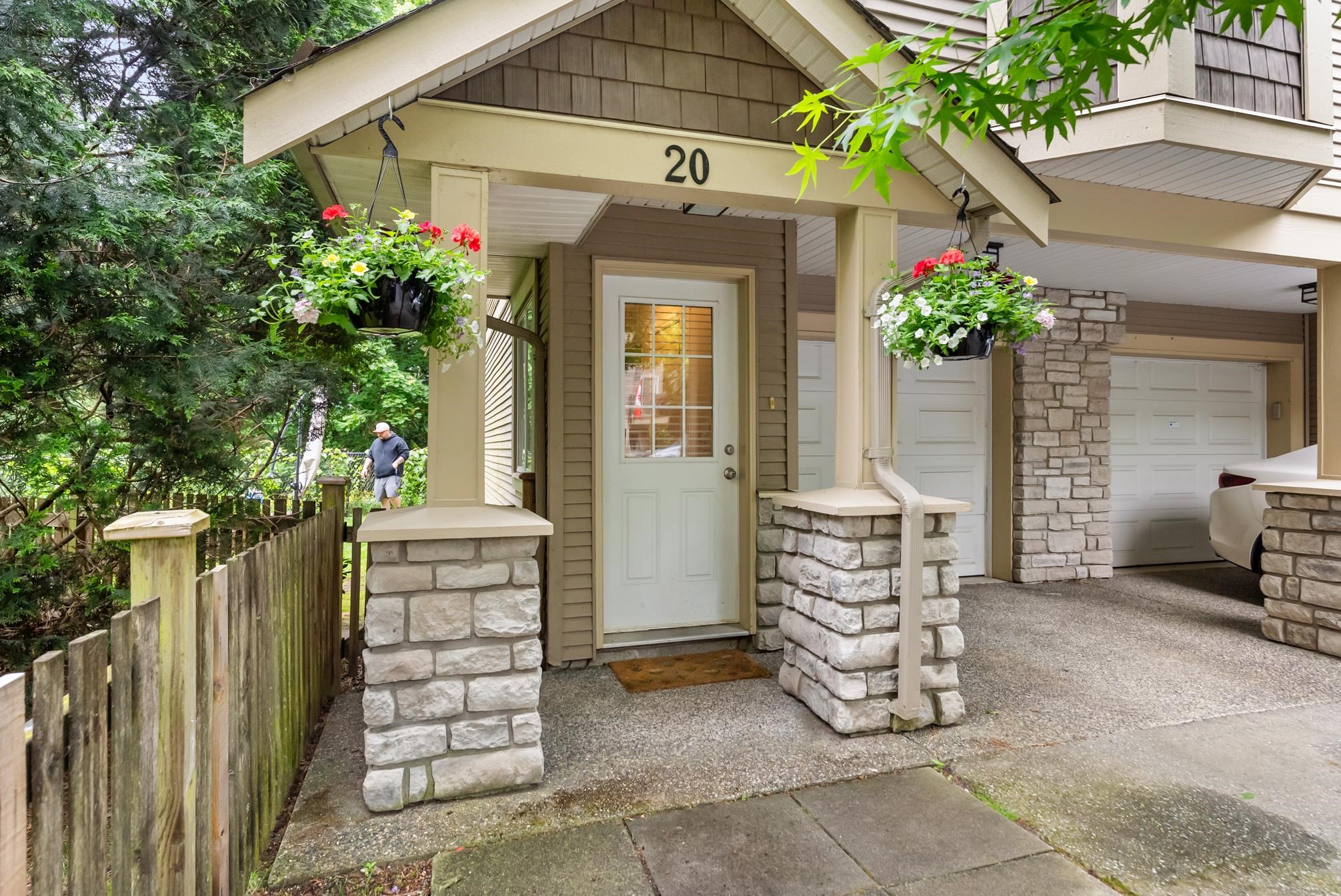 20 33321 GEORGE FERGUSON WAY, R3162751, BC,