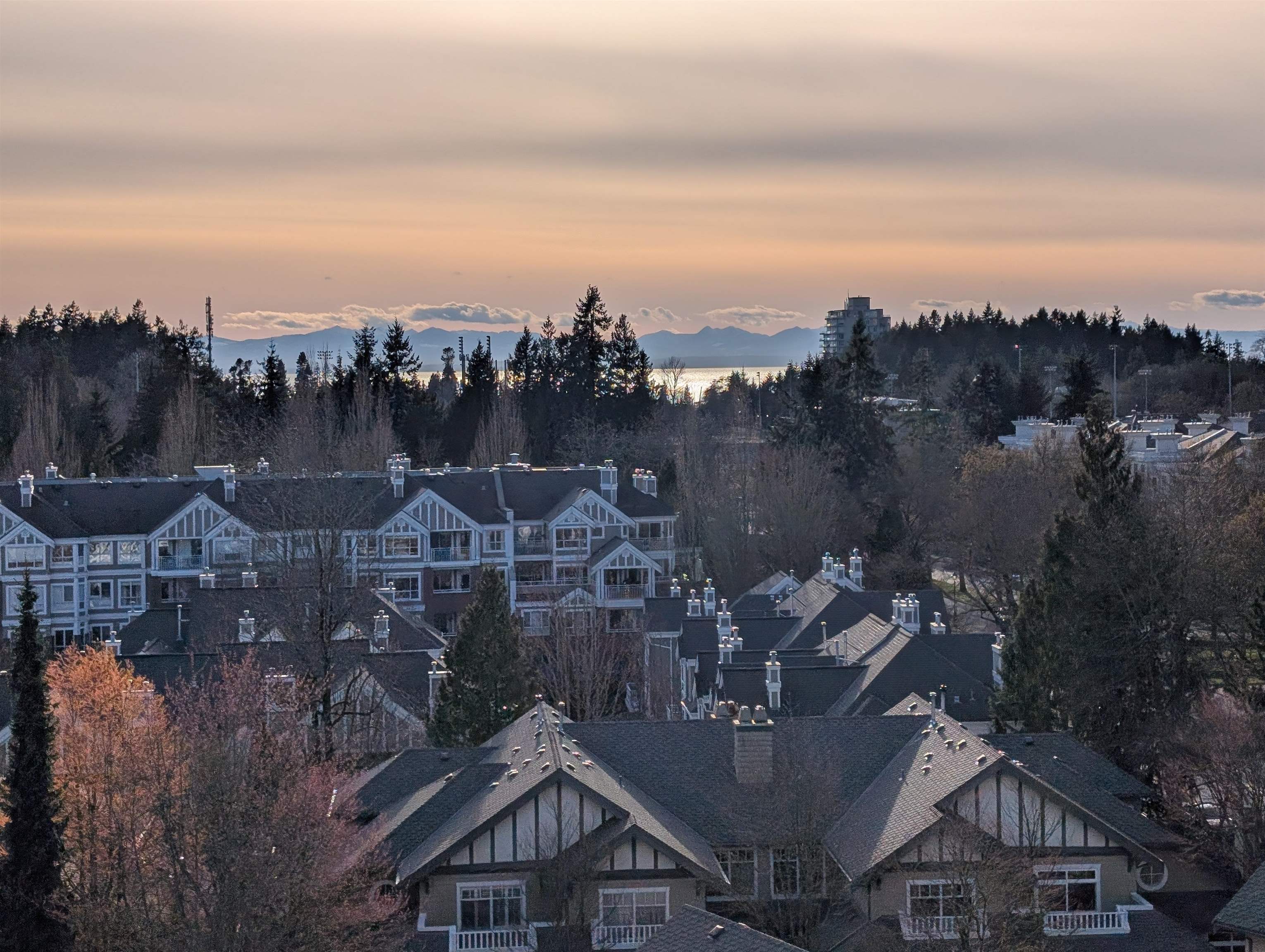 901 5615 HAMPTON PLACE, R3162764, BC,