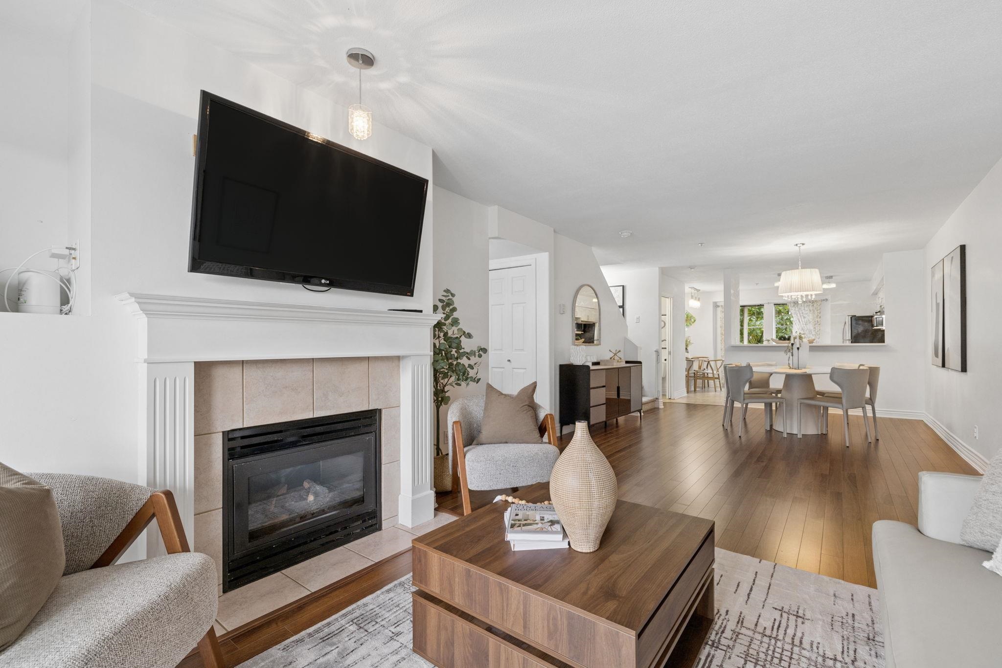 24 230 TENTH STREET, R3162893, BC,