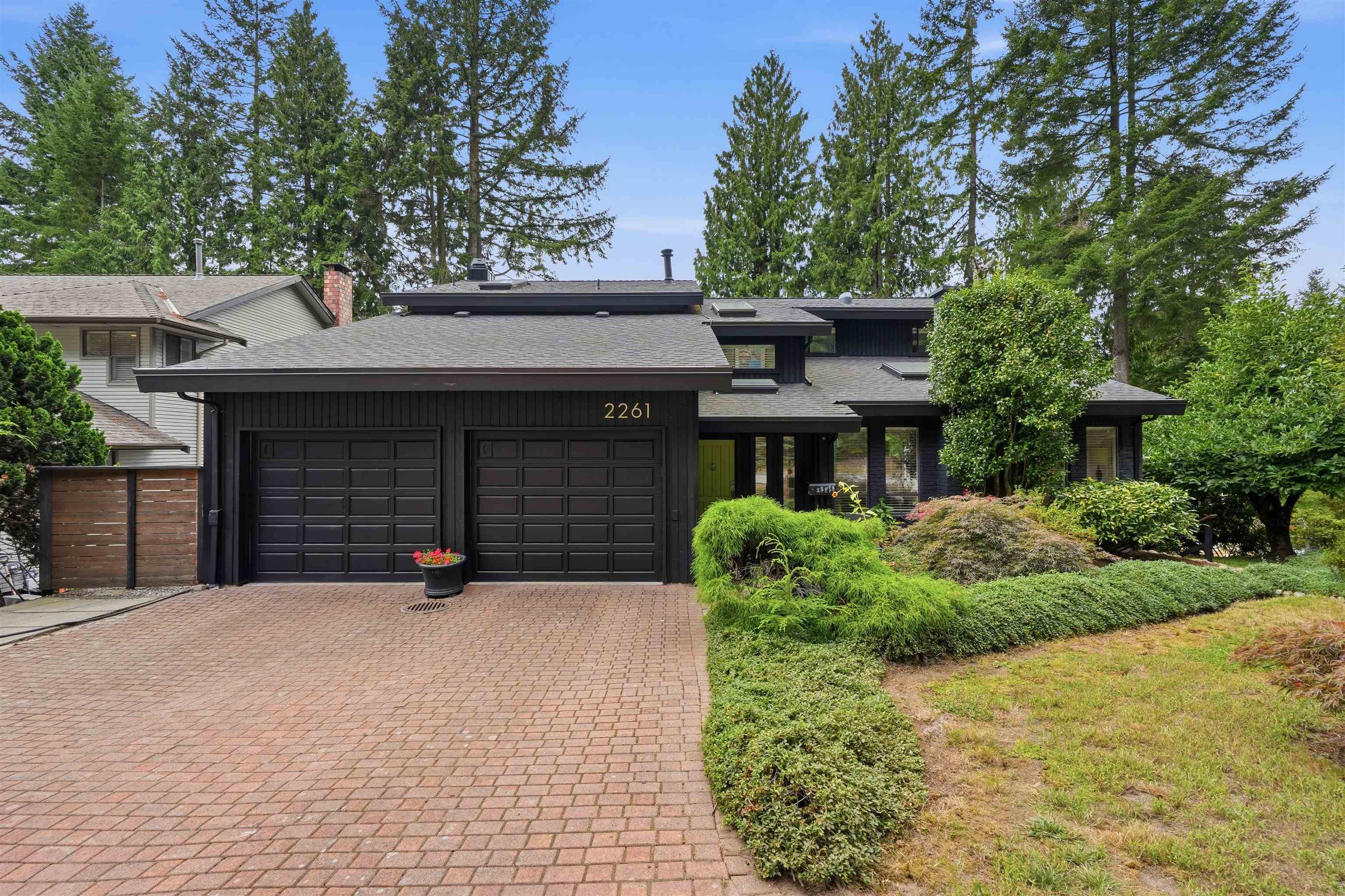 2261 HILL DRIVE, North Vancouver BC V7H 2N1, R3162905, BC,