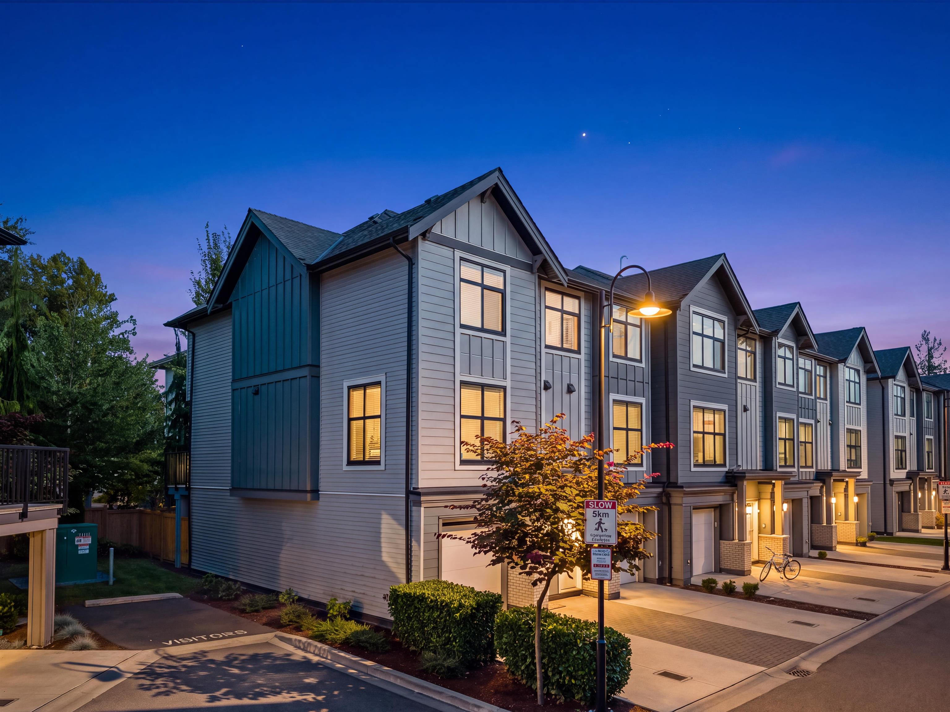 301 2267 MCKENZIE ROAD, R3162993, BC,