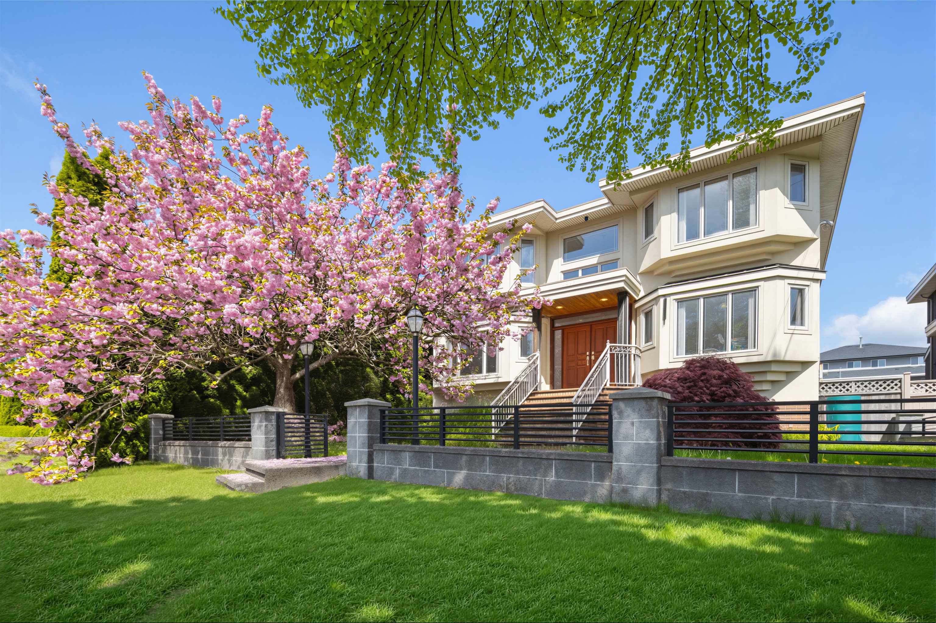 4993 VENABLES STREET, Burnaby BC V5B 1X8, R3163294, BC,