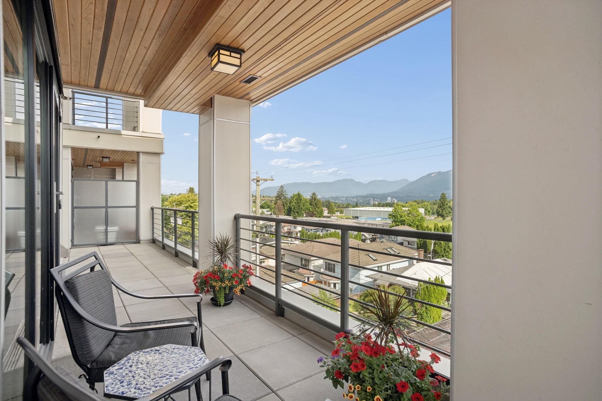 301 4721 HASTINGS STREET, R3163478, BC,
