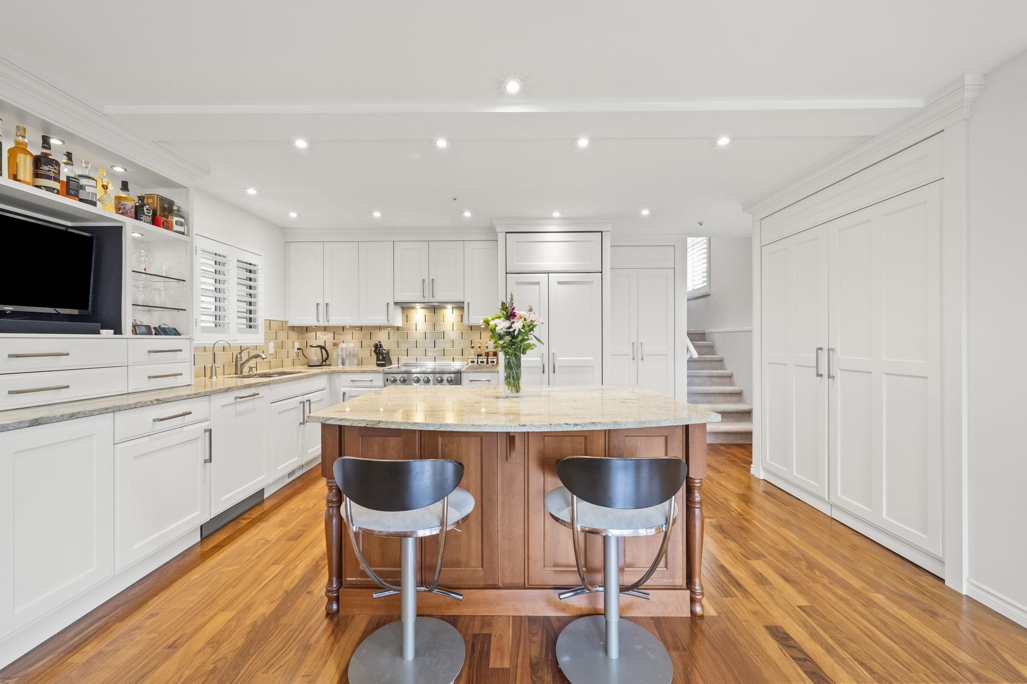 2408 SE MARINE DRIVE, Vancouver BC V5S 2H1, R3163568, BC,