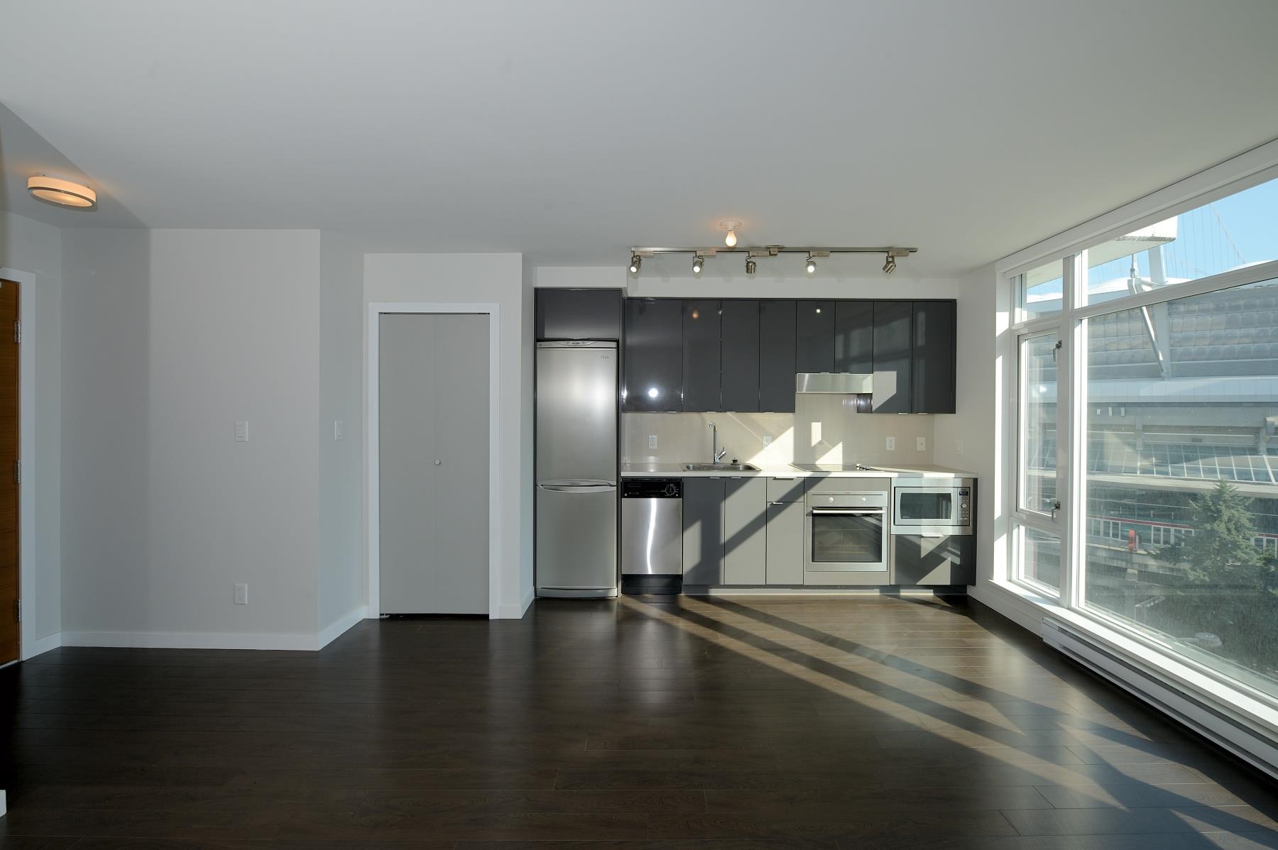705 161 GEORGIA STREET, R3163577, BC,