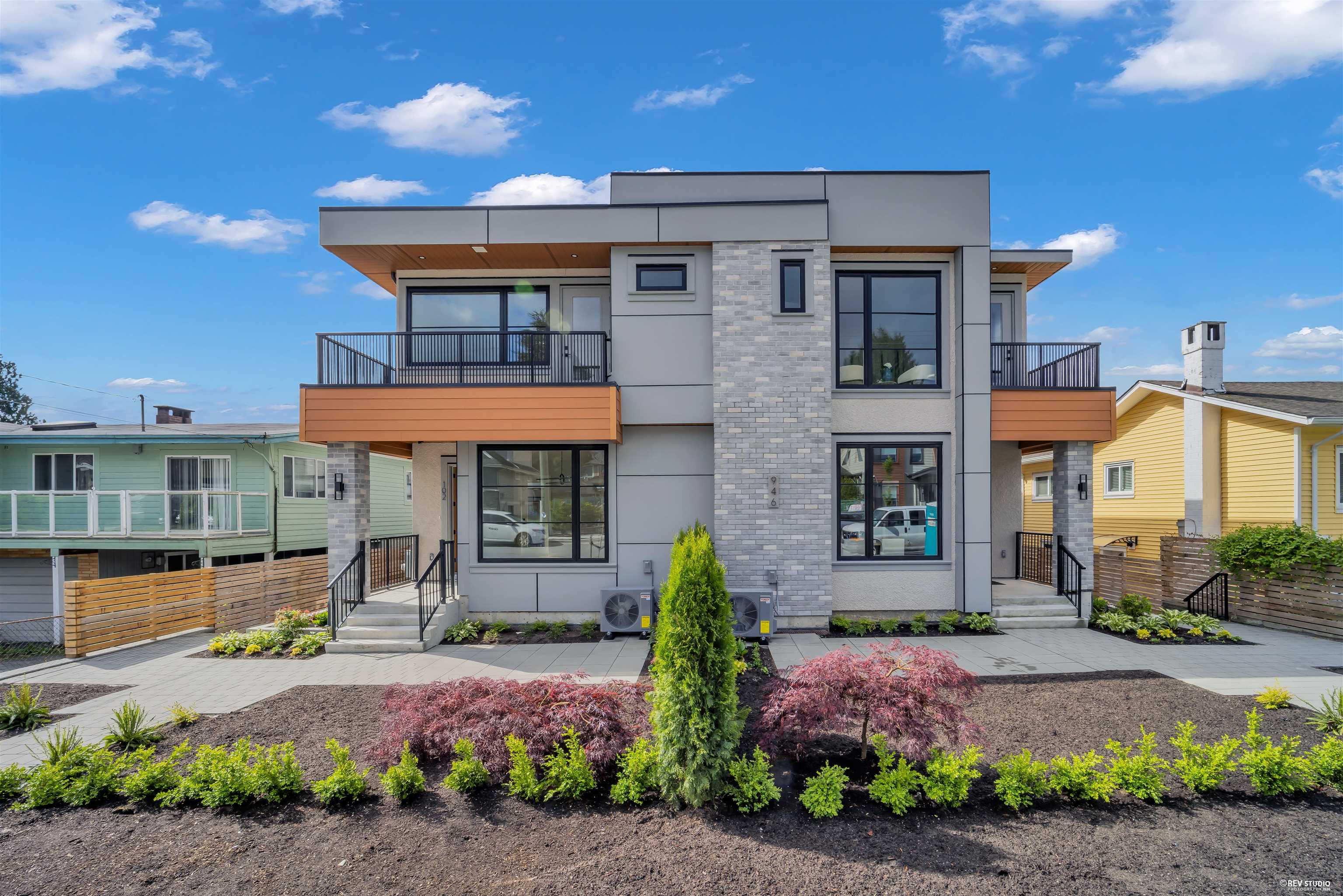 103-946 DANSEY AVENUE, Coquitlam BC V3K 3G7, R3163748, BC,