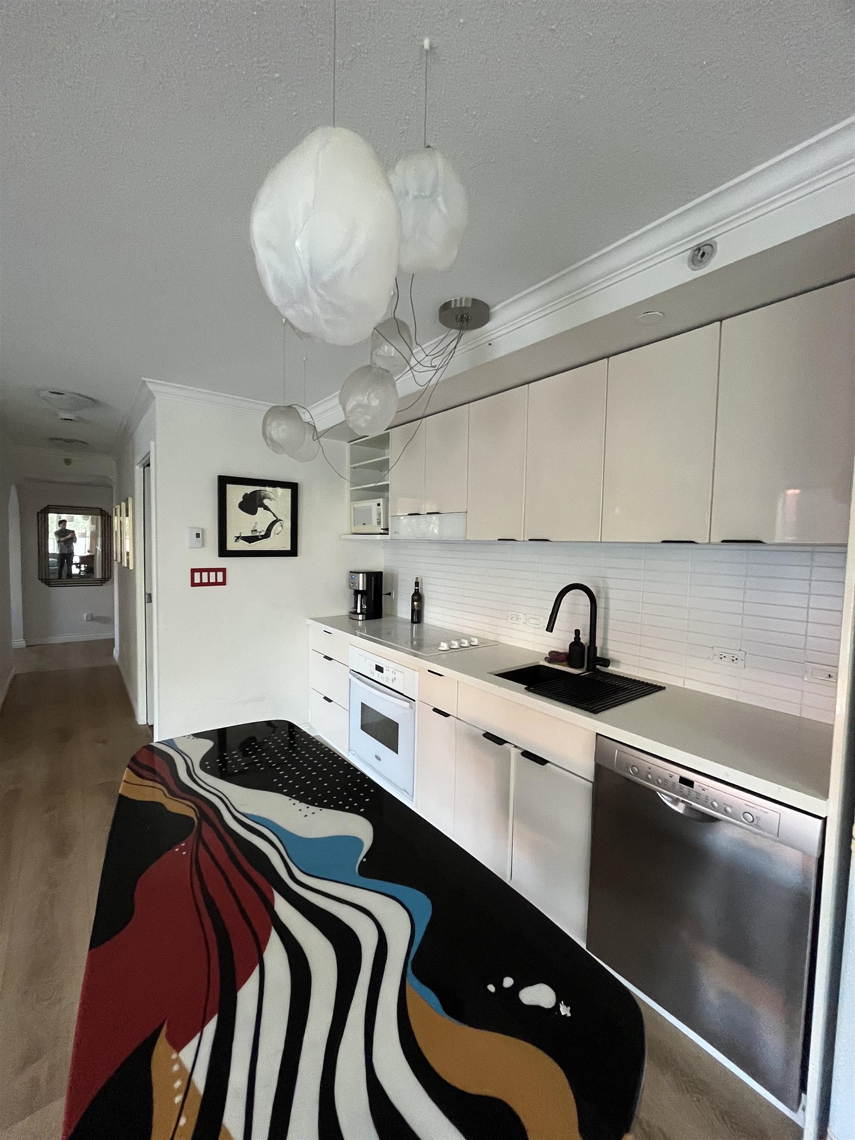 211 168 POWELL STREET, R3163795, BC,