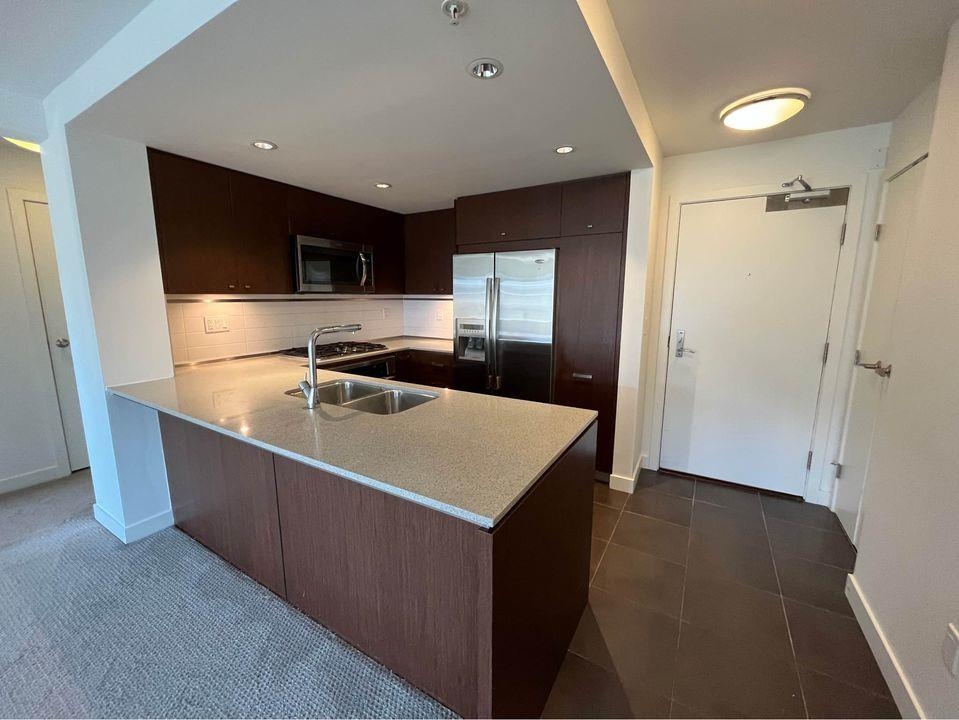 3XX 2940 KING GEORGE BOULEVARD, R3163821, BC,