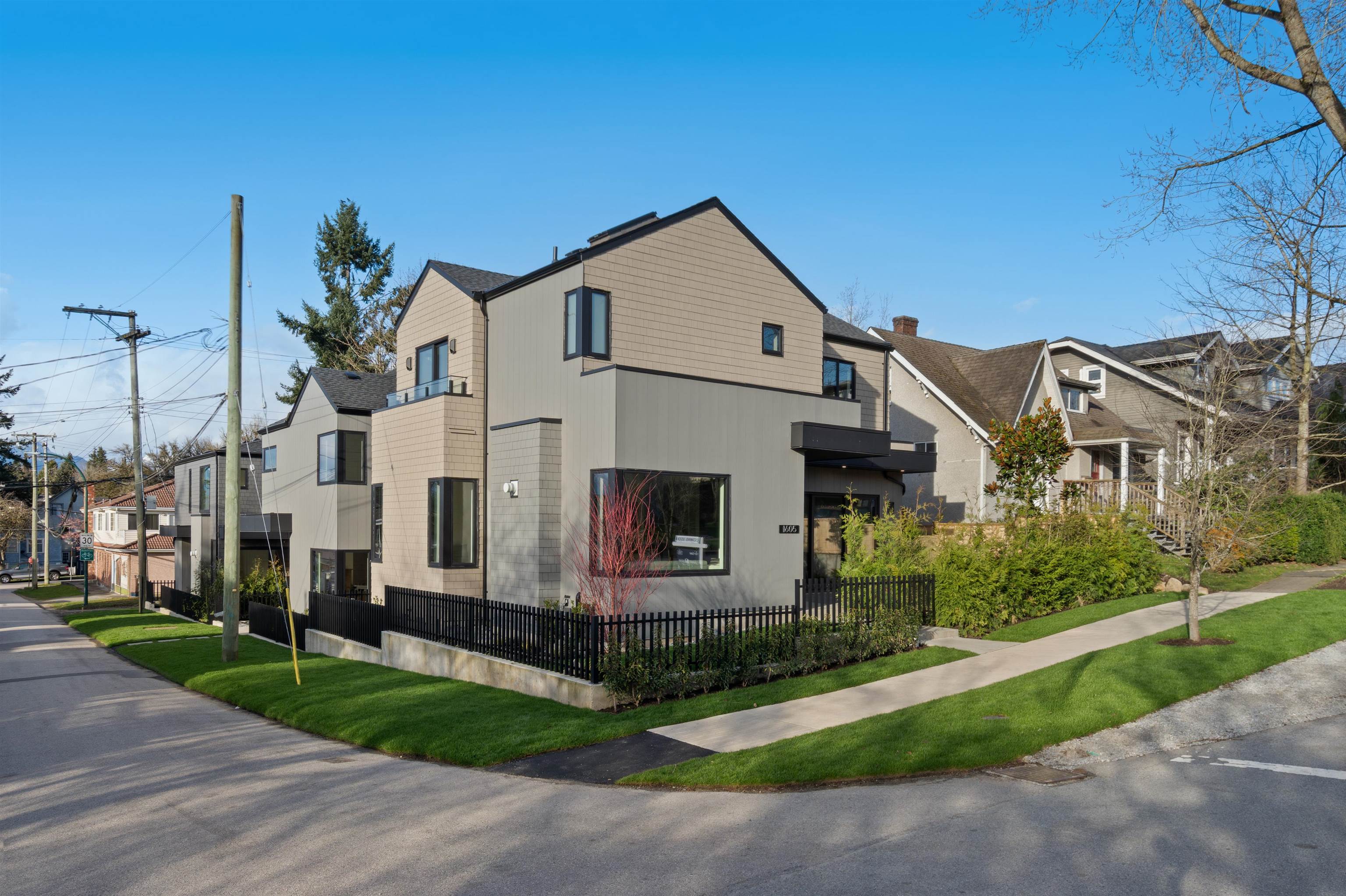 1605 E 21ST AVENUE, Vancouver BC V5N 3V8, R3164047, BC,