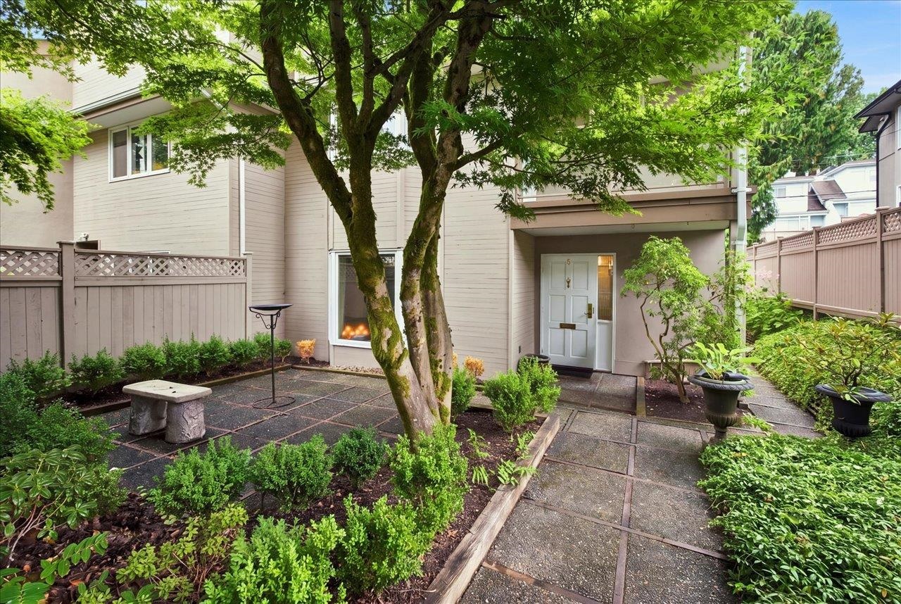 1 1176 15TH AVENUE, R3164068, BC,