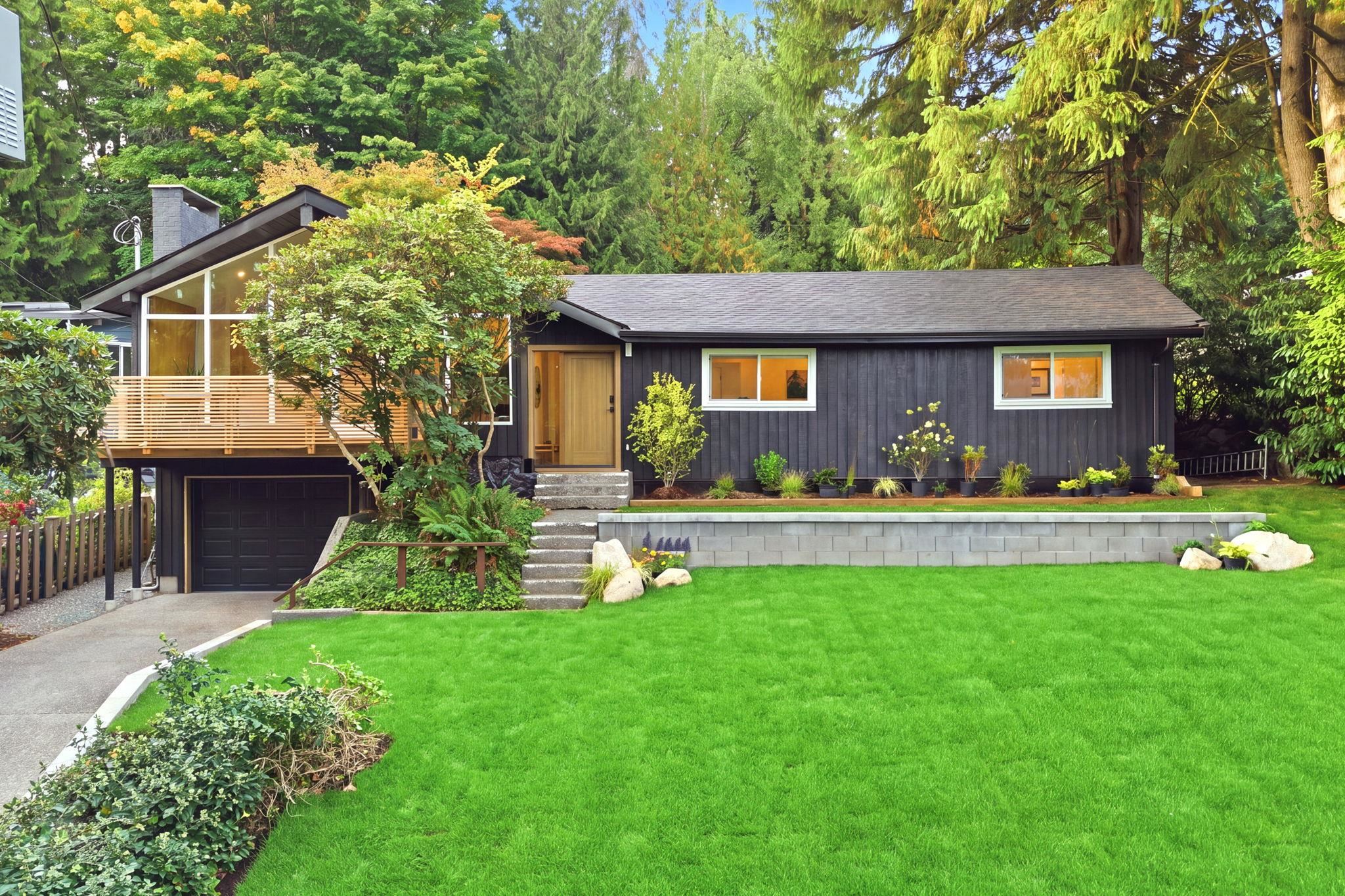 4646 COVE CLIFF ROAD, North Vancouver BC V7G 1H6, R3164079, BC,