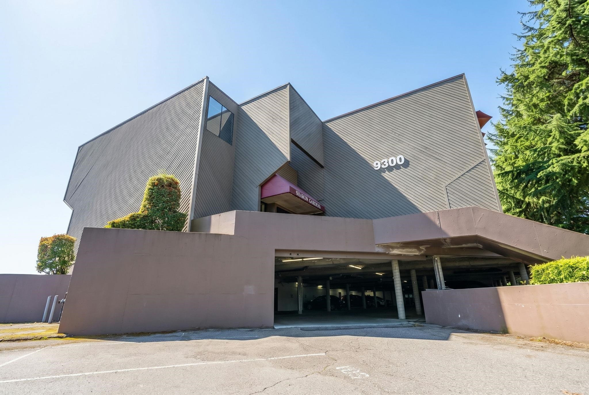 120 9300 GLENACRES DRIVE, R3164114, BC,