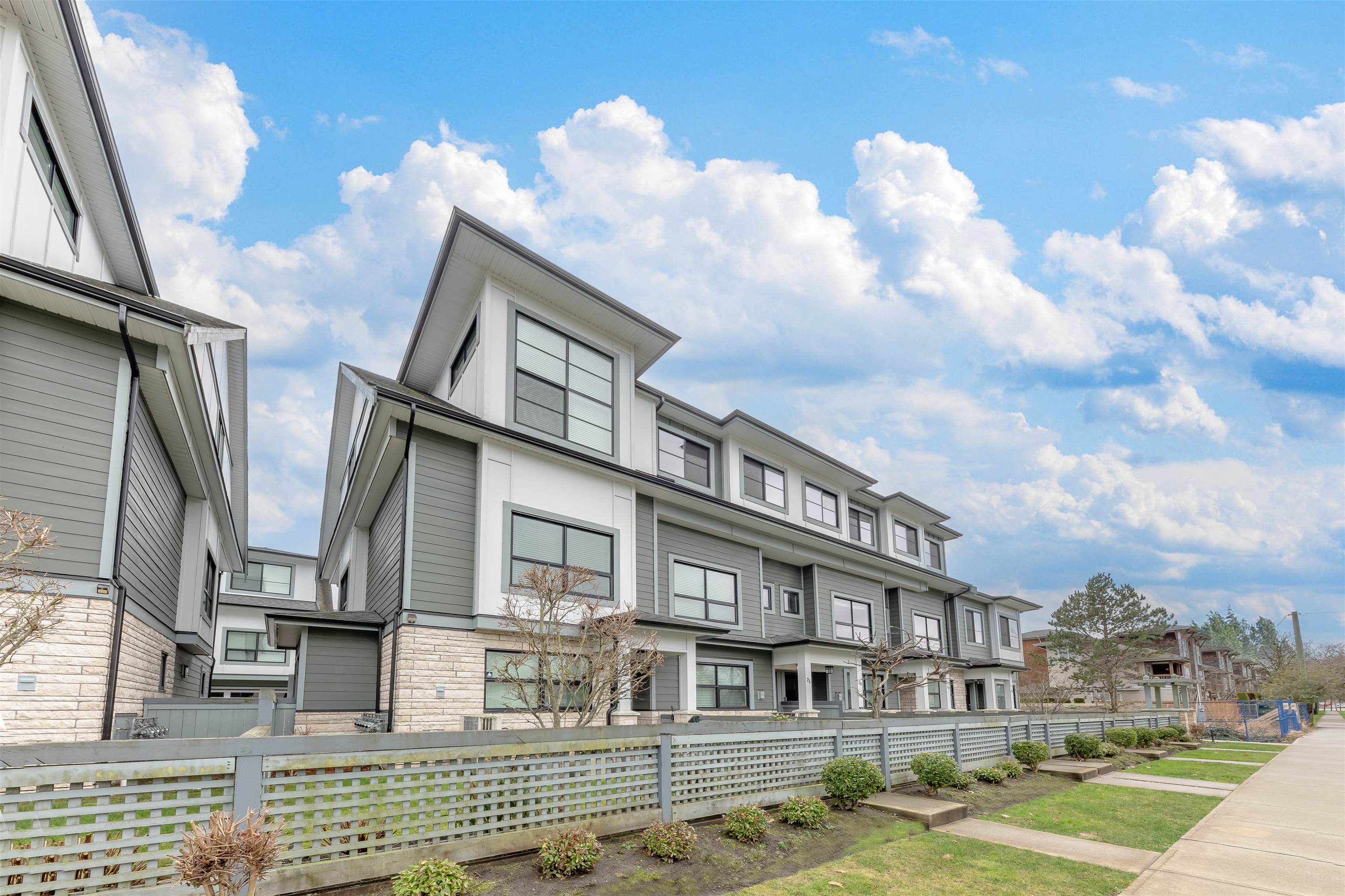 21 7168 LYNNWOOD DRIVE, R3164220, BC,