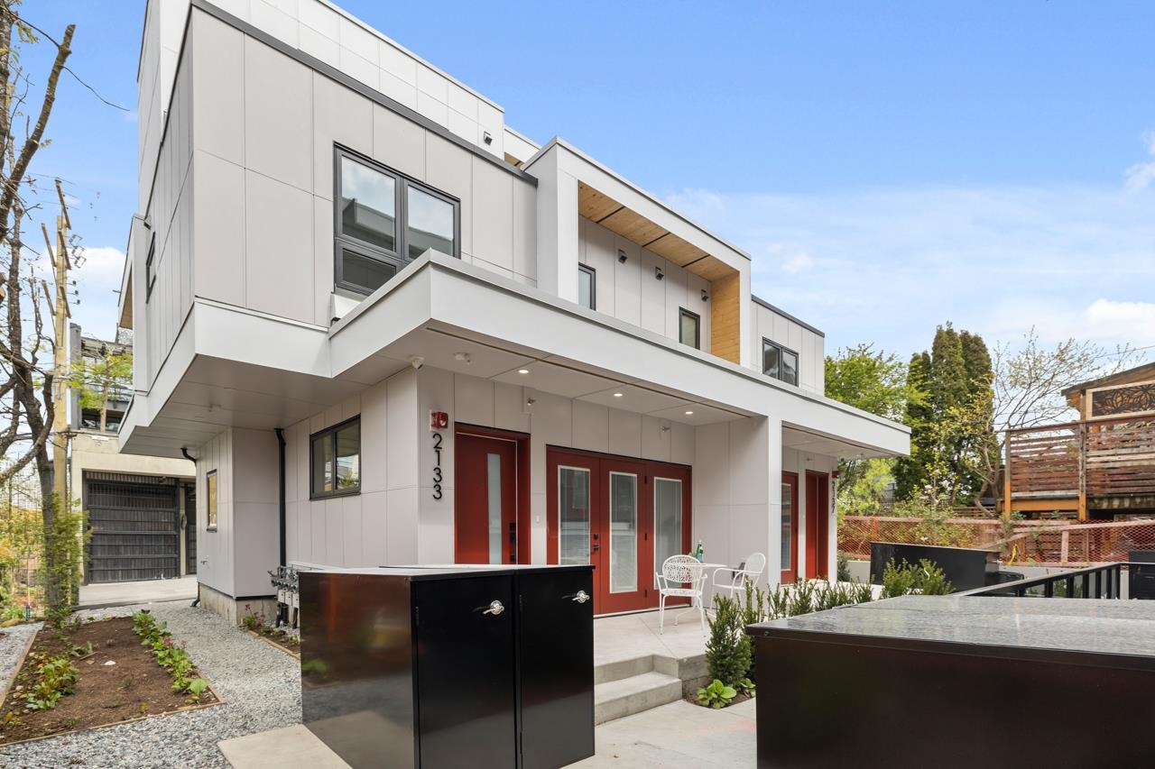 2133 E PENDER STREET, Vancouver BC V5L 1X3, R3164298, BC,