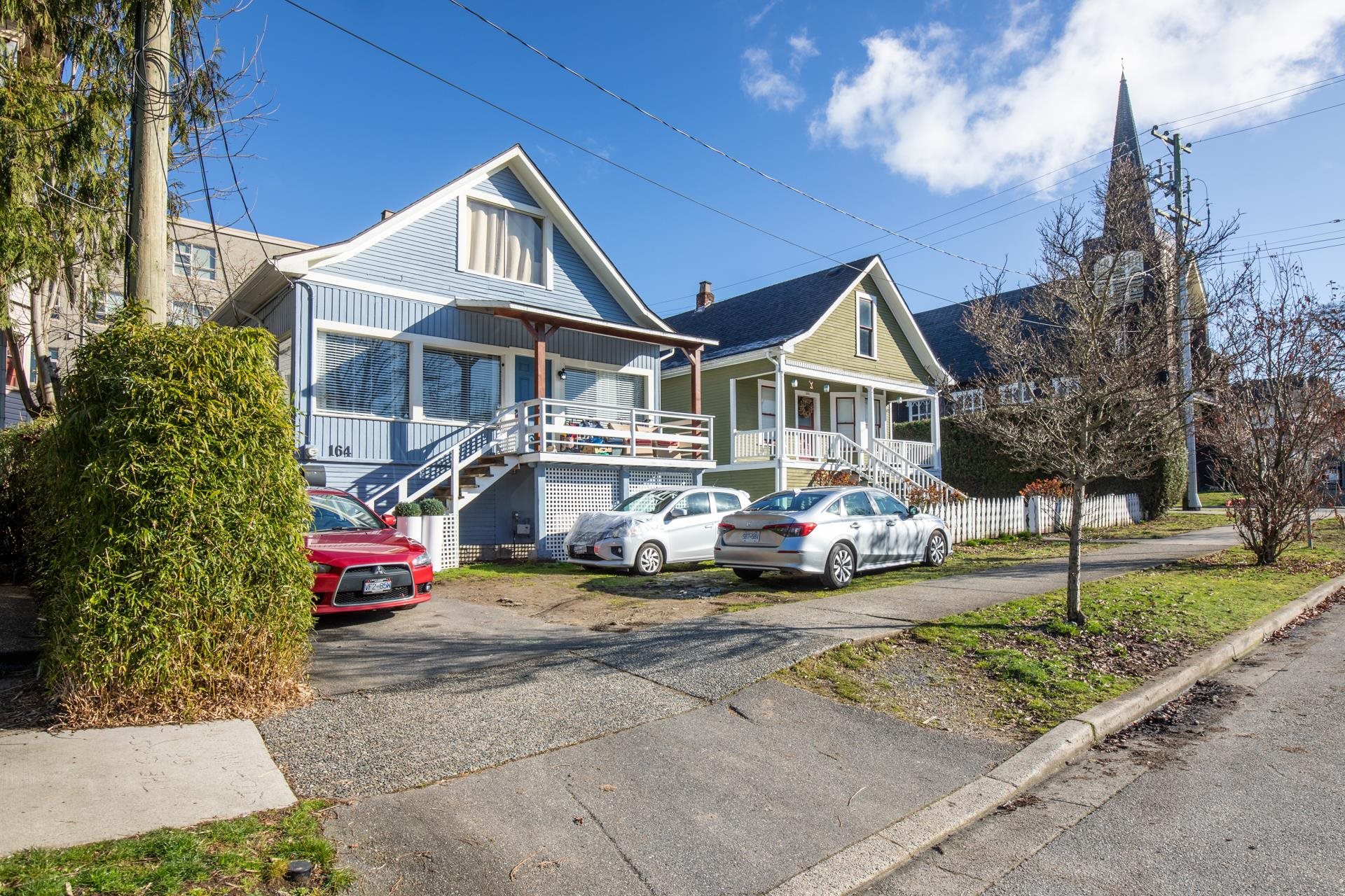 164 E 10TH STREET, North Vancouver BC V7L 2C8, R3164529, BC,