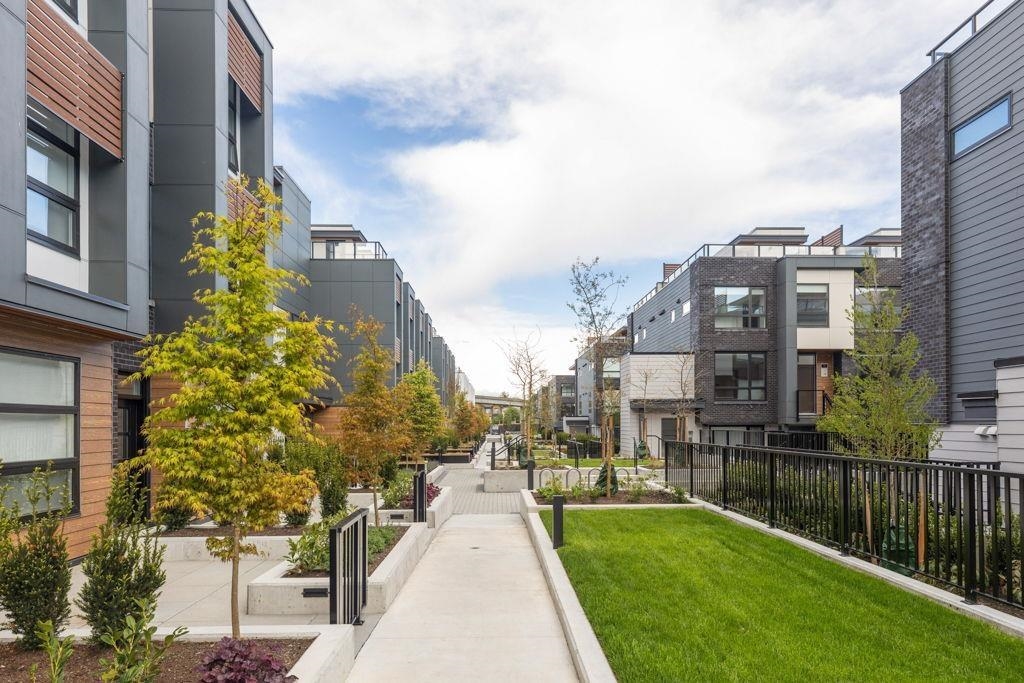 5xx 6085 IRMIN STREET, R3164532, BC,