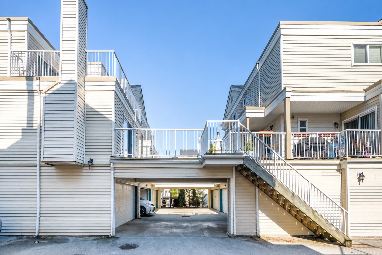 10077 156 STREET, Surrey BC V3R 4L6, R3164680, BC,