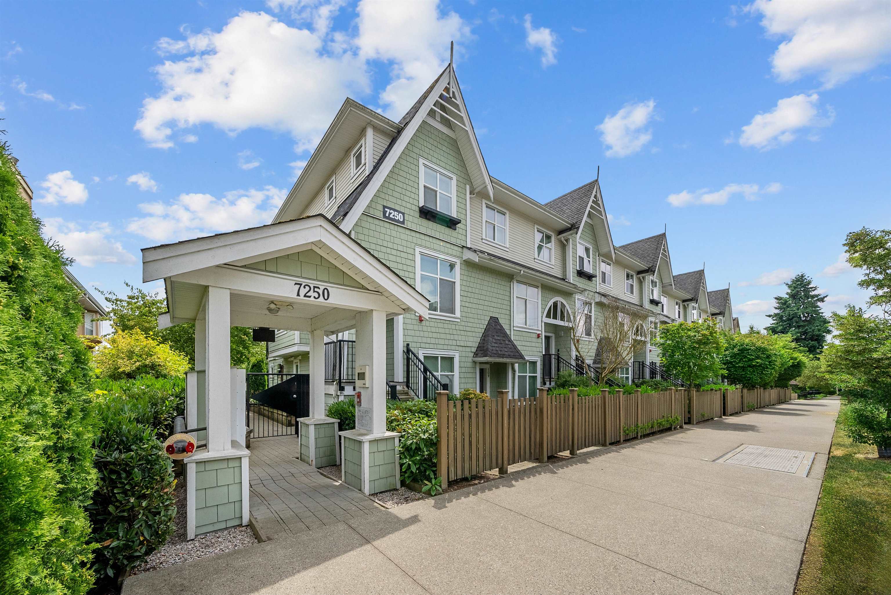 119 7250 18TH AVENUE, R3164695, BC,