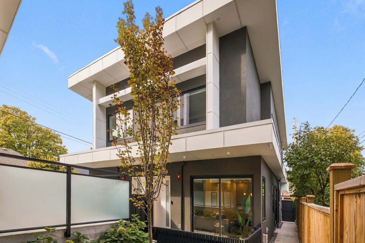 2 2509 KITCHENER STREET, R3164699, BC,