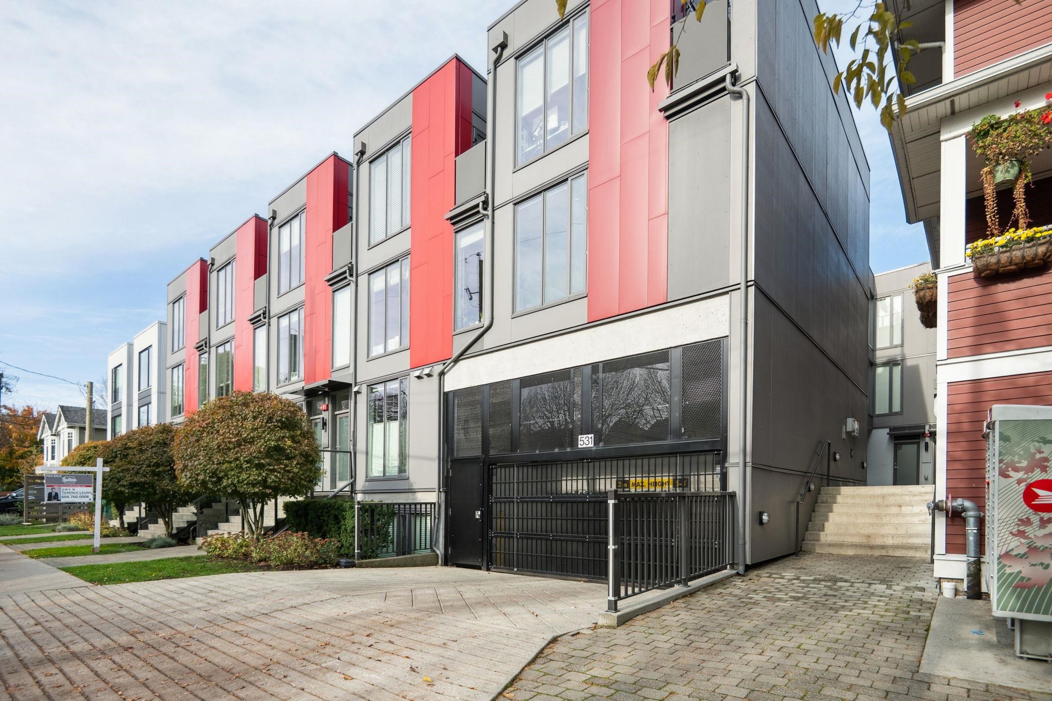 13 531 E 16TH AVENUE, R3164793, BC,