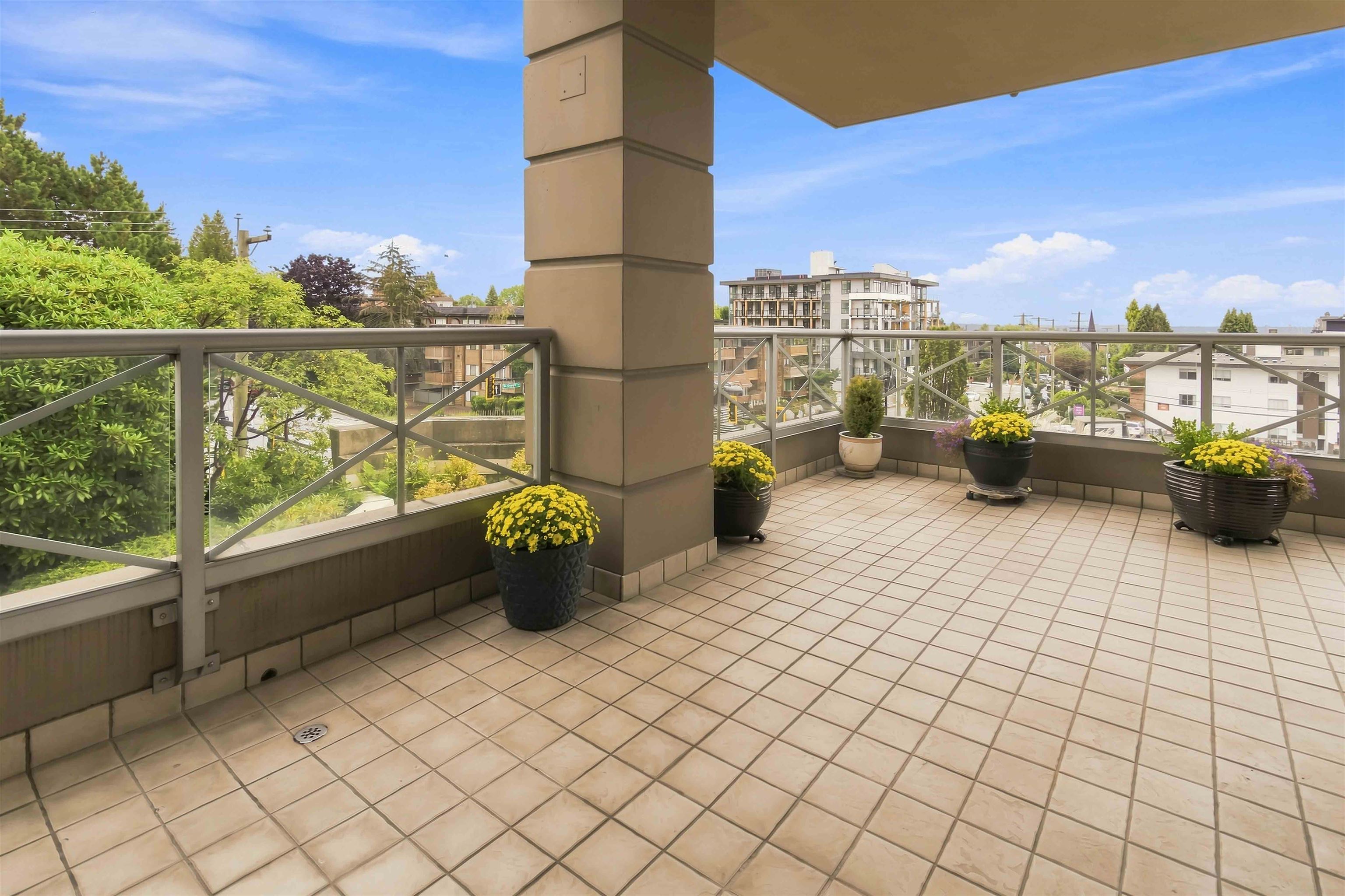 MLS® listing #R3164808 for sale located at 405 160 13TH STREET