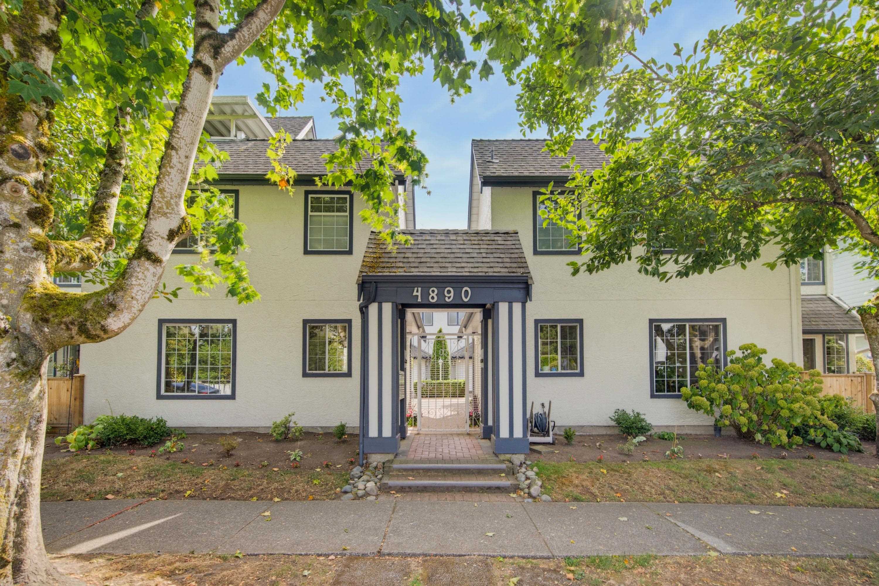4 4890 48 AVENUE, R3164825, BC,