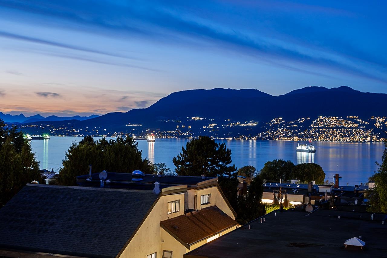 2445 W 1ST AVENUE, Vancouver BC V6K 1G5, R3164843, BC,
