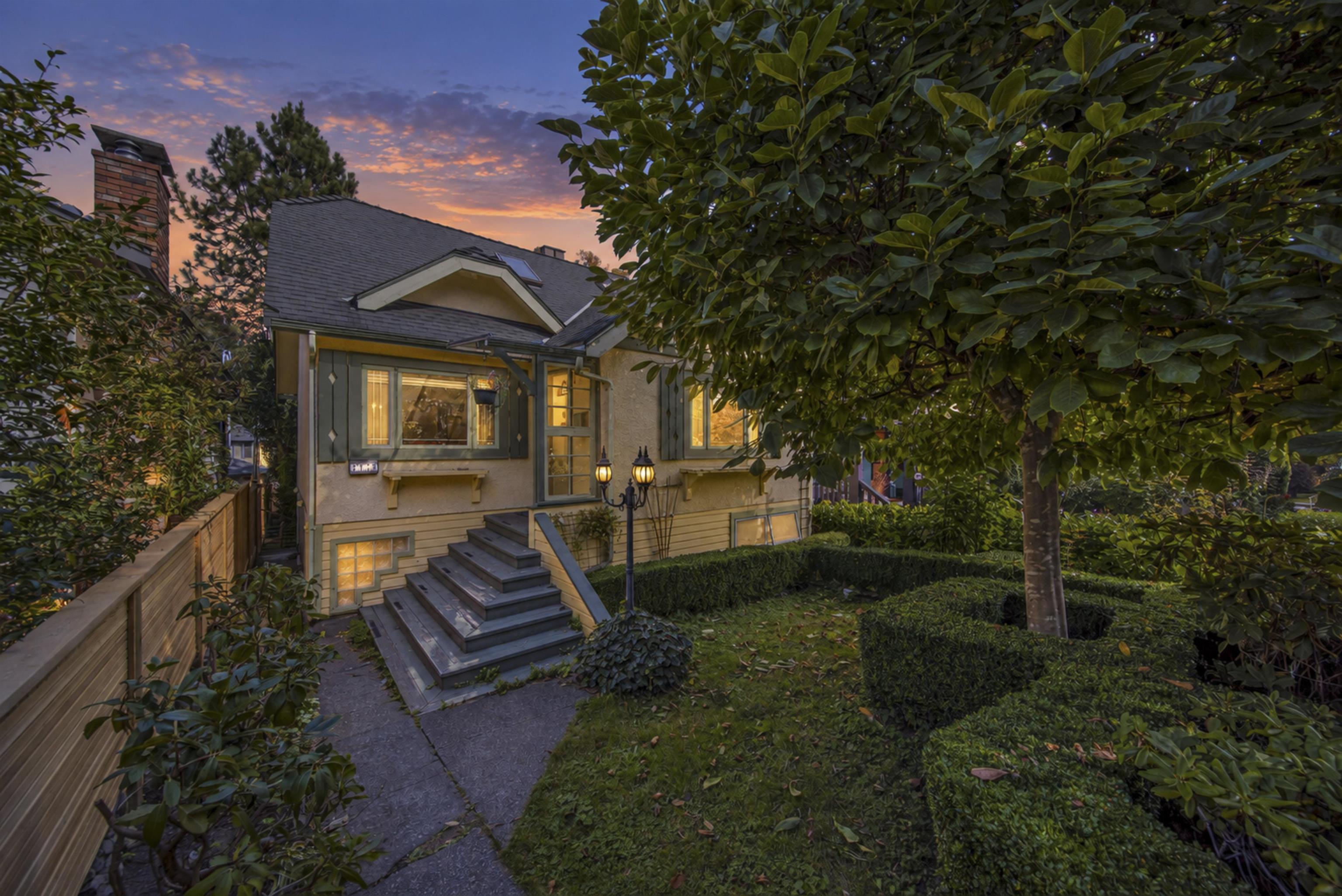 3519 W 14TH AVENUE, Vancouver BC V6R 2W3, R3164942, BC,