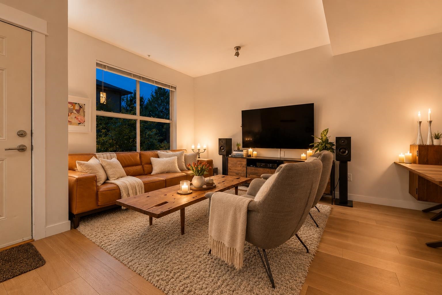 3 307 15TH STREET, R3164953, BC,